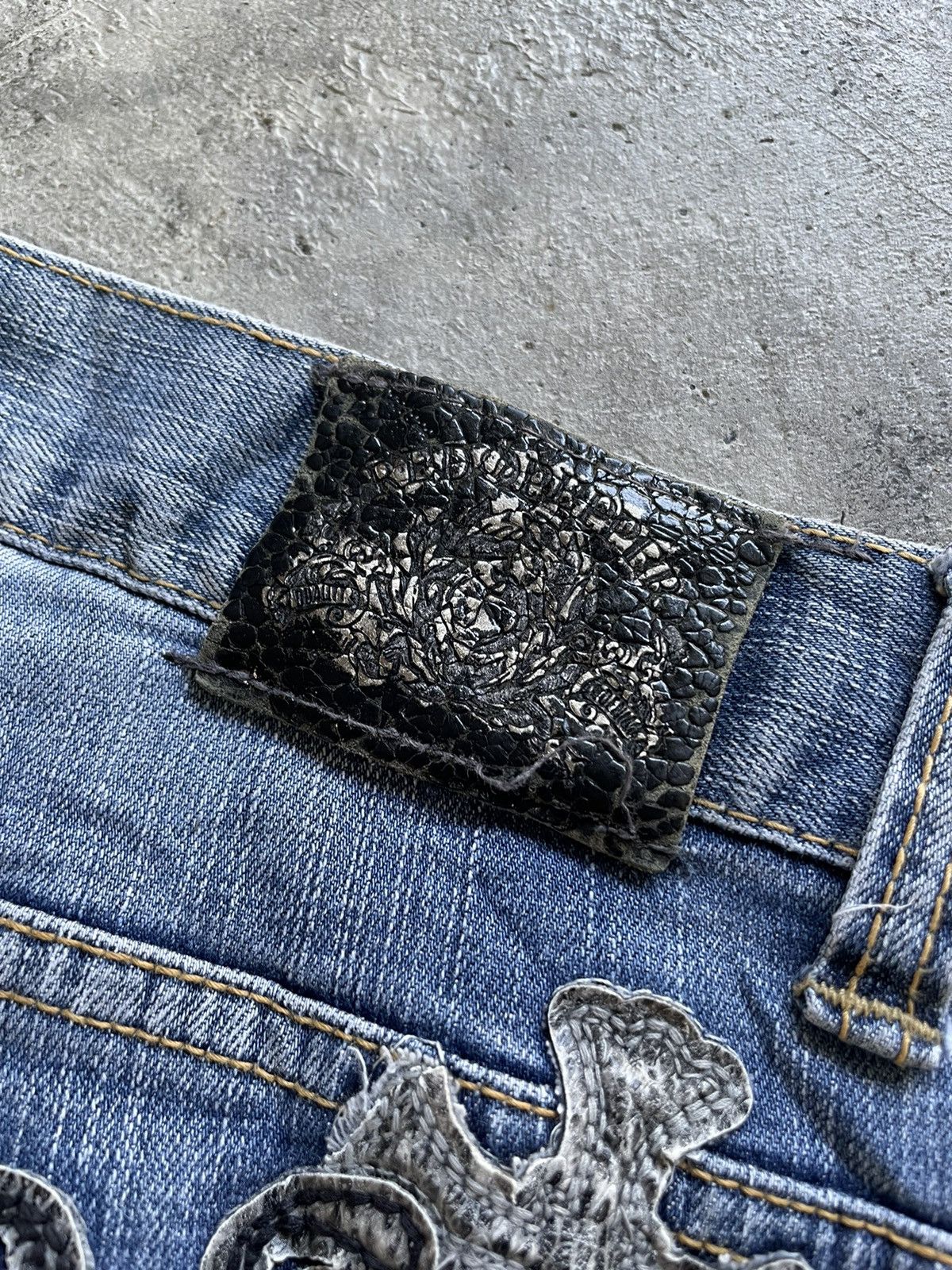 If Six Was Nine × Le Grande Bleu (L.G.B.) Red Pepper ChromeHearts Motive Denim Size US 34 / EU 50 - 22 Thumbnail
