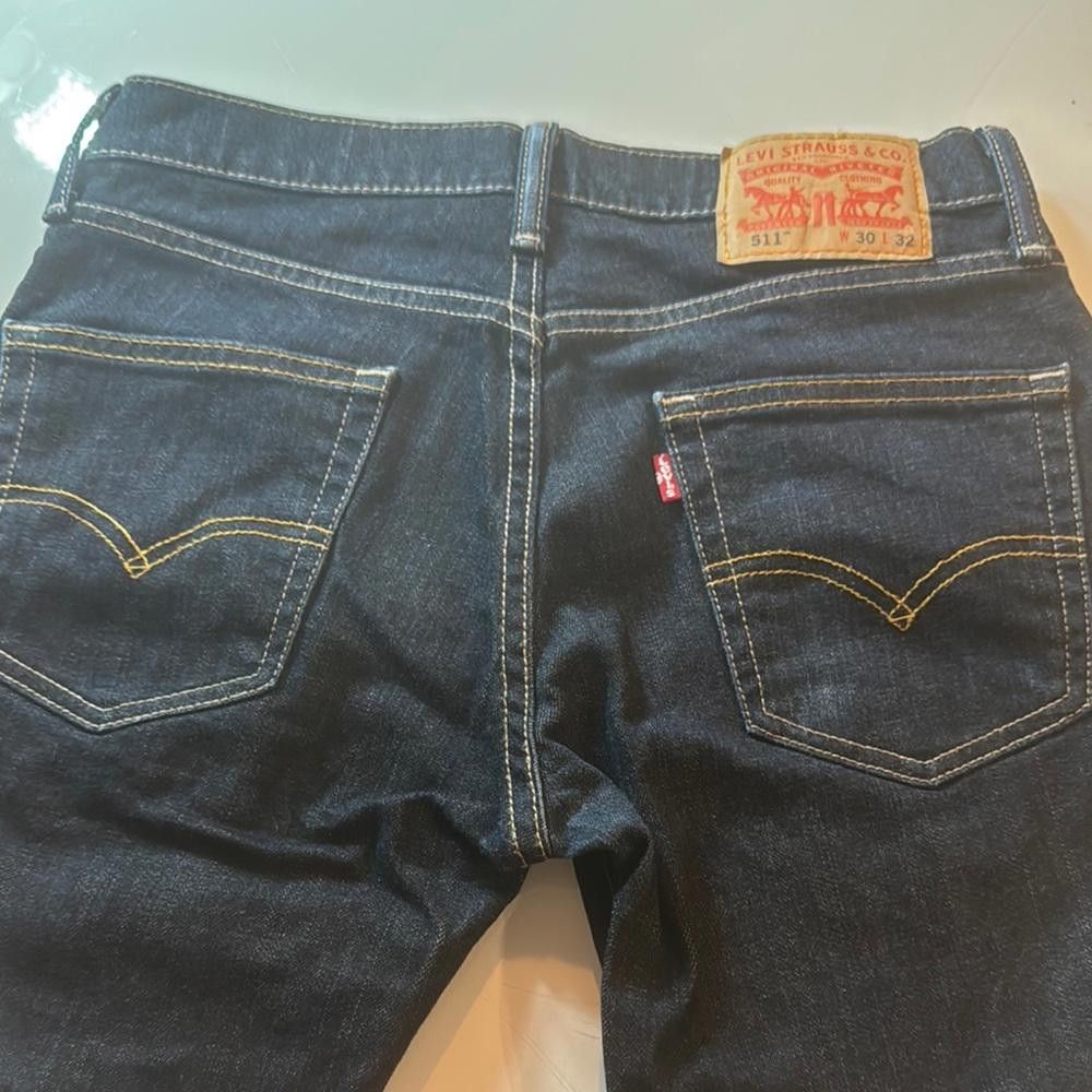 Levi's Levi's 511 cropped dark blue jeans- size 30 Size 30" / US 8 / IT 44 - 4 Thumbnail