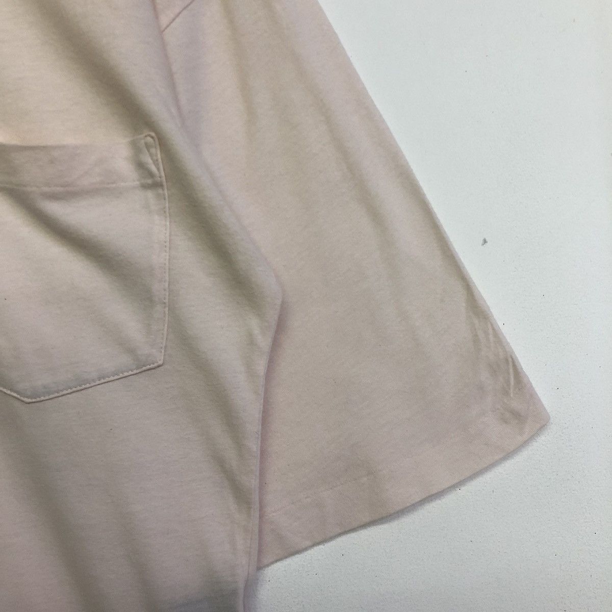 Designer × Marc Jacobs Marc Jacobs Plain Pocket Minimalist Tshirt Size US S / EU 44-46 / 1 - 6 Thumbnail