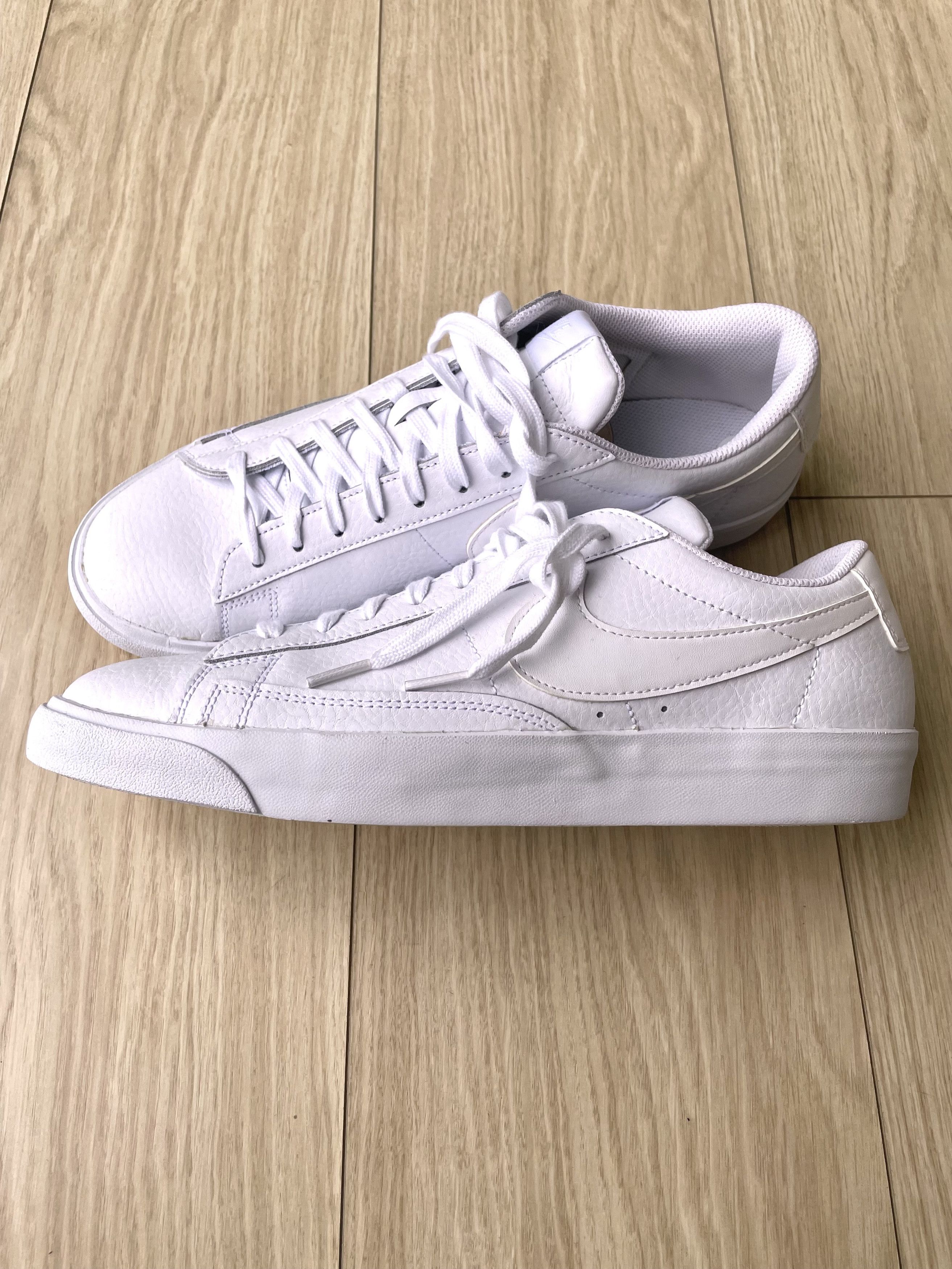 Nike BRAND NEW NIKE BLAZER LOW LE TRIPLE WHITE LEATHER SNEAKERS Size US 12 / EU 45 - 5 Thumbnail