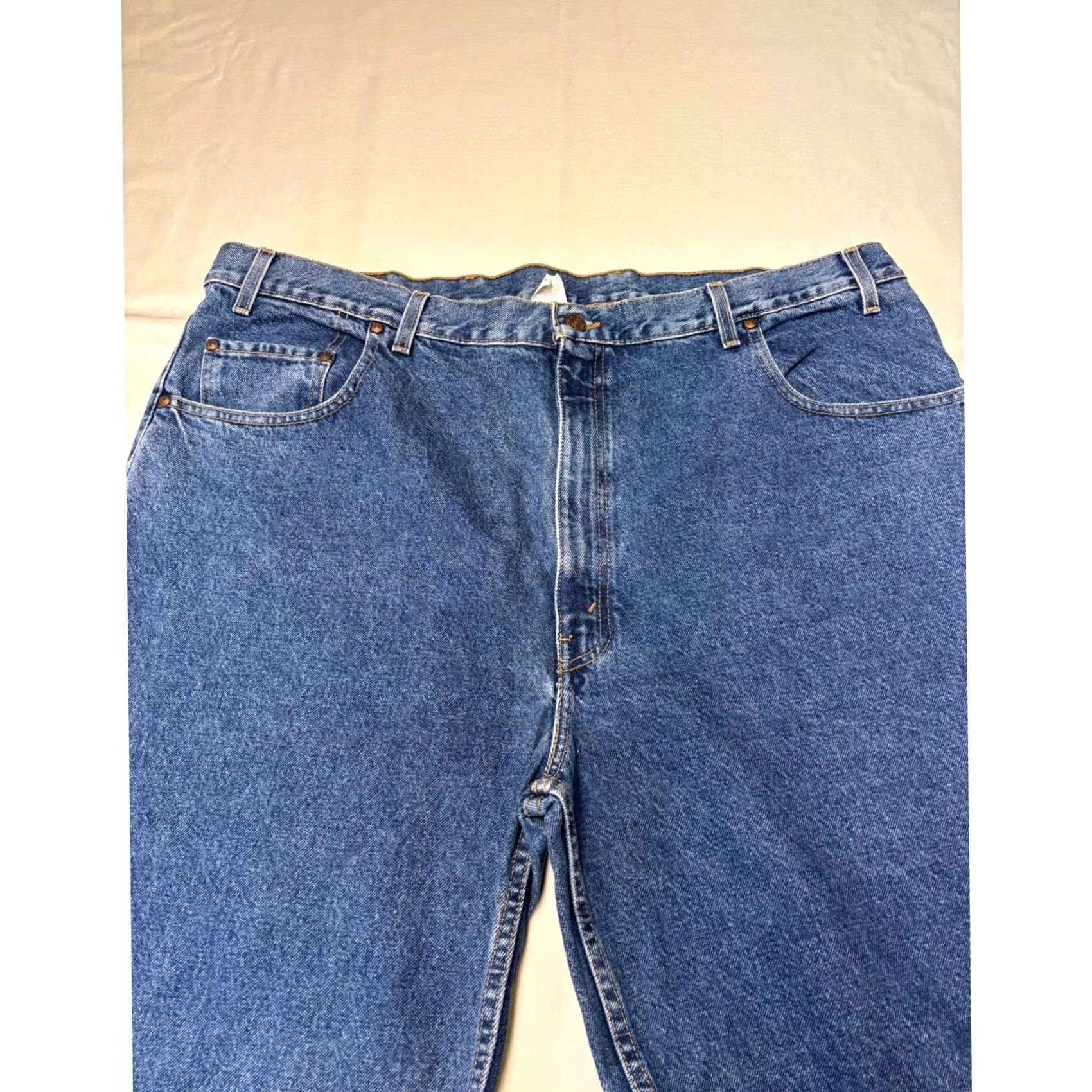 Levi's VINTAGE Levi's 545 Loose Fit Jeans Mens 46x30 Medium Wash Denim Straight Leg Size US 30 / EU 46 - 2 Thumbnail