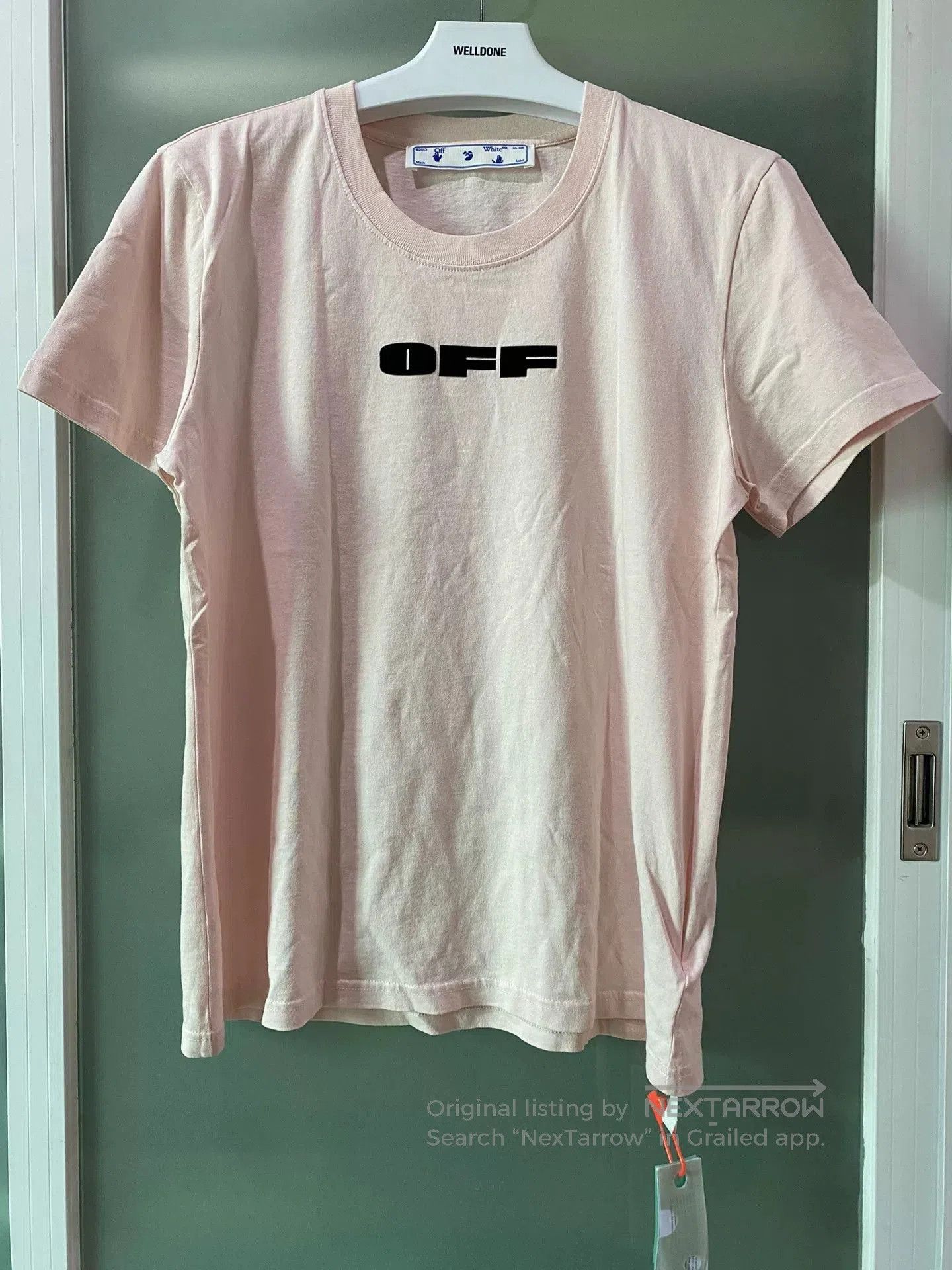 Off-White off white short sleeve logo t-shirt size L. Size US L / EU 52-54 / 3 - 1 Thumbnail