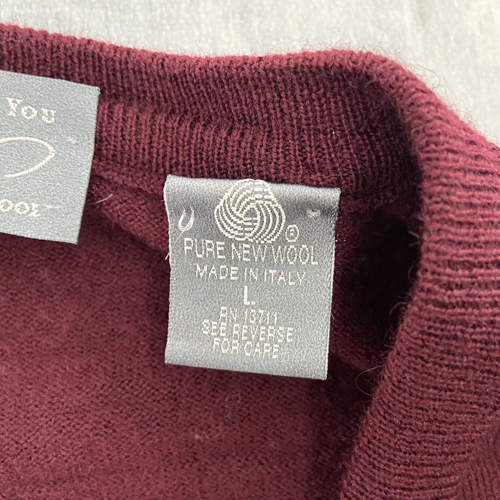 Lord & Taylor VINTAGE LORD & TAYLOR Sweater Adult Large Red Wool V-Neck Made in Italy Mens Size US L / EU 52-54 / 3 - 5 Thumbnail