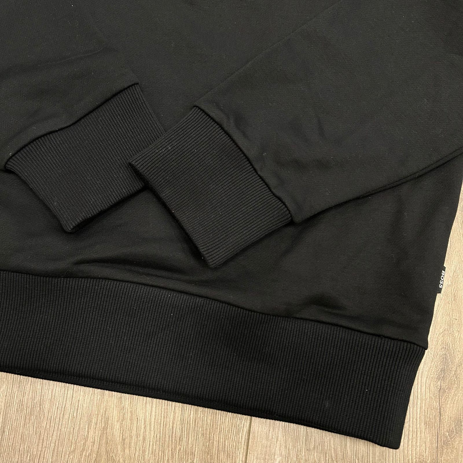 Hugo Boss New Hugo Boss Black Patch Crewneck sweater Pullover Large L Size US L / EU 52-54 / 3 - 4 Thumbnail