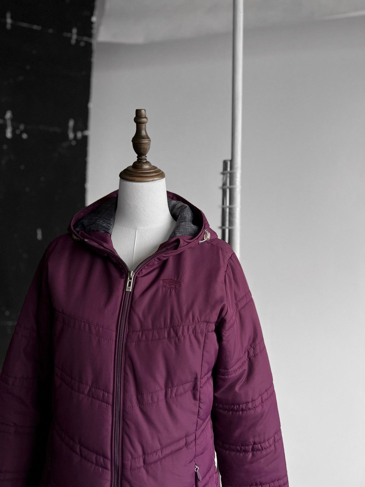 Umbro Umbro Womens Purple Long Sleeve Hooded Jacket Full Zip Size M / US 6-8 / IT 42-44 - 2 Thumbnail
