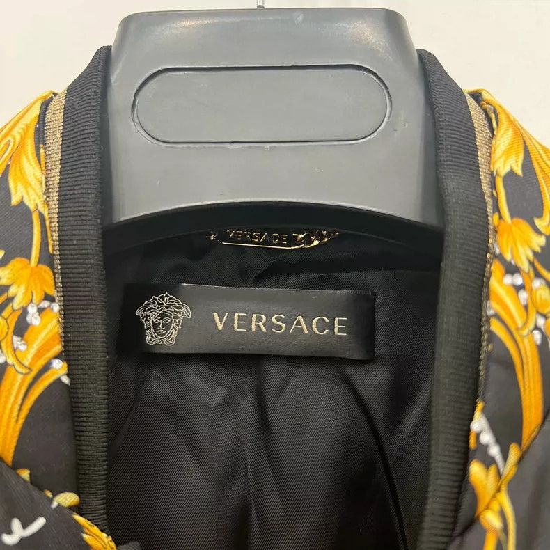 Versace Versace Printed zippered jacket jacket Size XS / US 0-2 / IT 36-38 - 6 Thumbnail