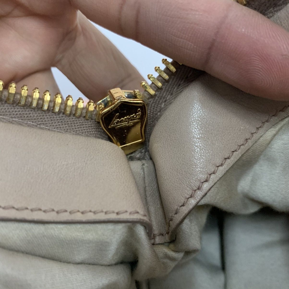 Miu Miu Miu Miu Matelasse Leather Handbag Size ONE SIZE - 13 Thumbnail