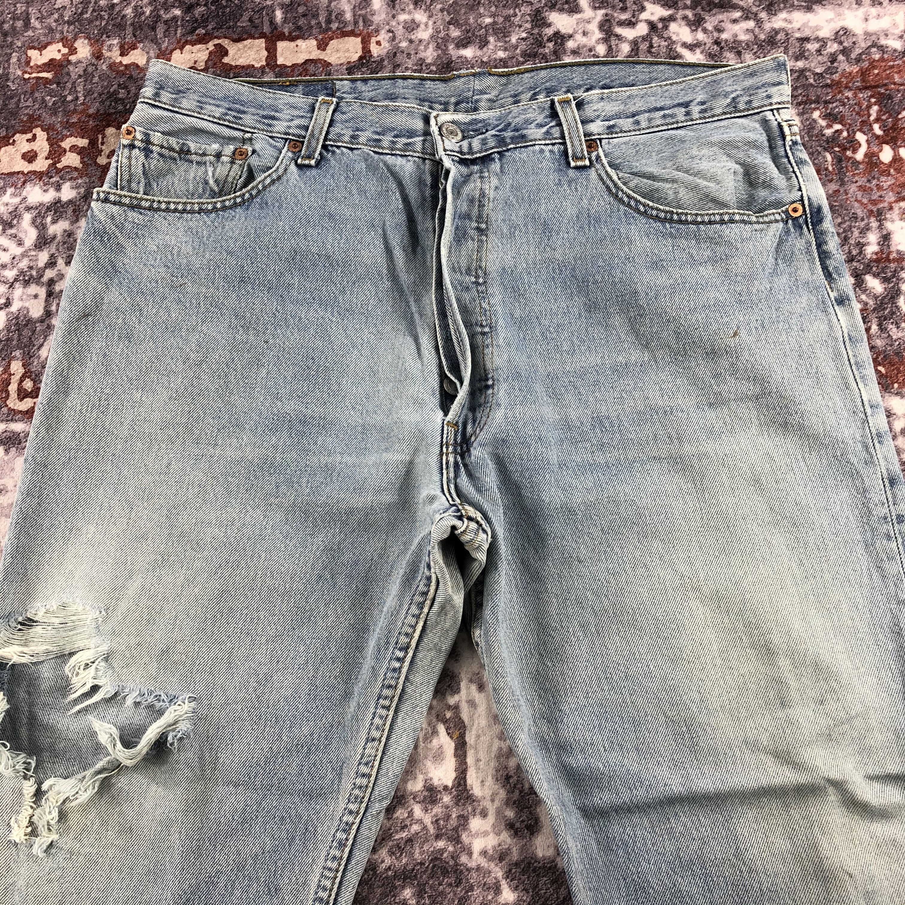 Levi's Vintage 90s Light Wash Levis 501 Jeans-JM2274 Size US 36 / EU 52 - 3 Thumbnail