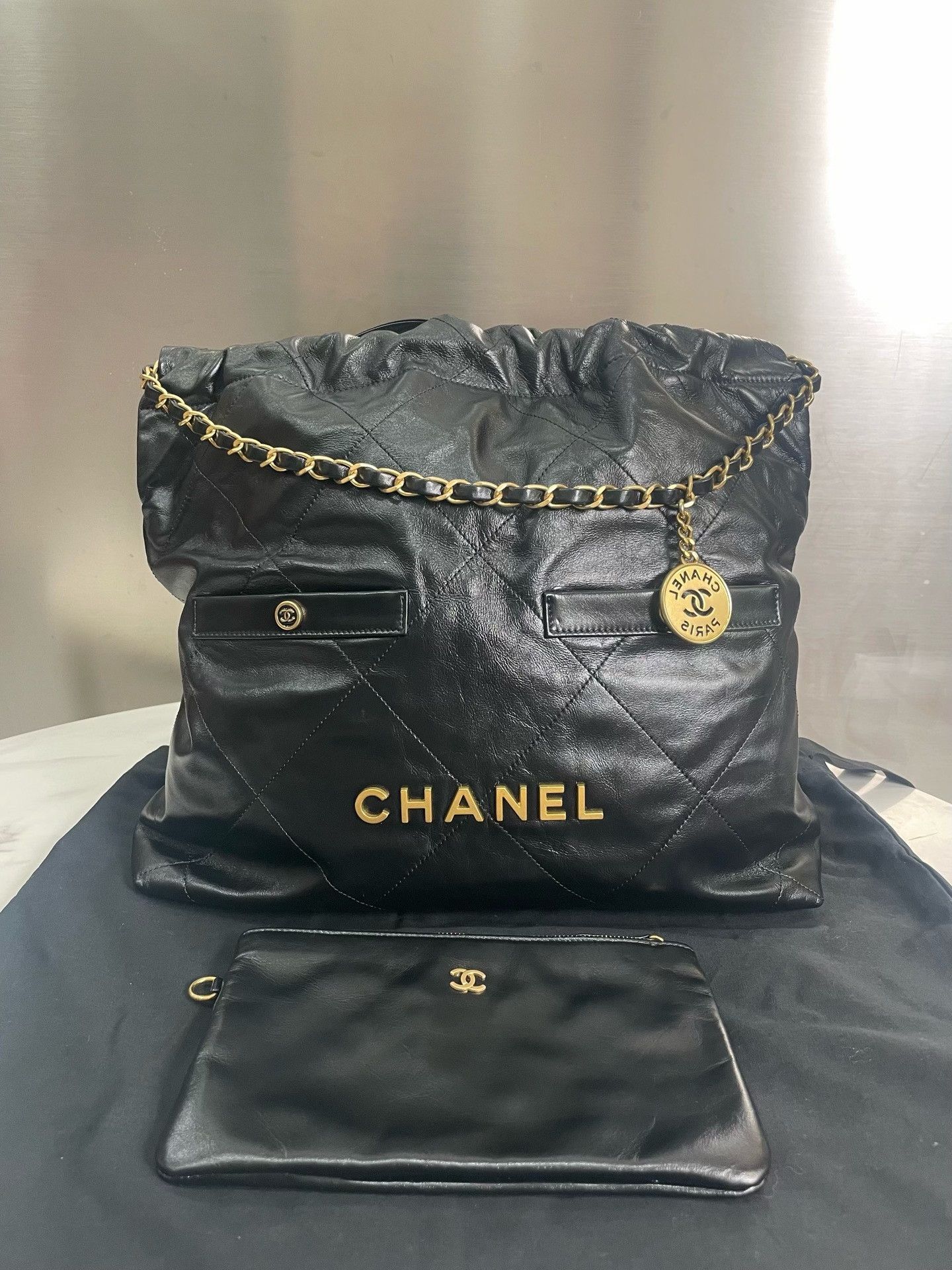 Chanel Pre-loved Bag Very good condition Size ONE SIZE - 1 Thumbnail