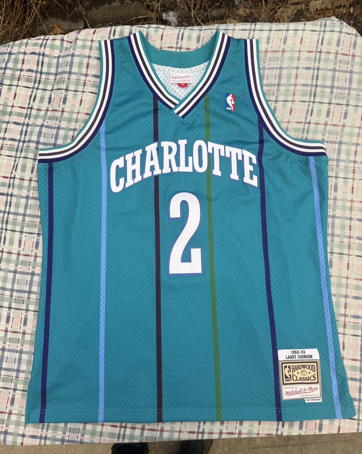 Mitchell & Ness Mitchell & Ness Charlotte Hornets Larry Johnson NBA Jersey Size US XL / EU 56 / 4 - 1 Thumbnail