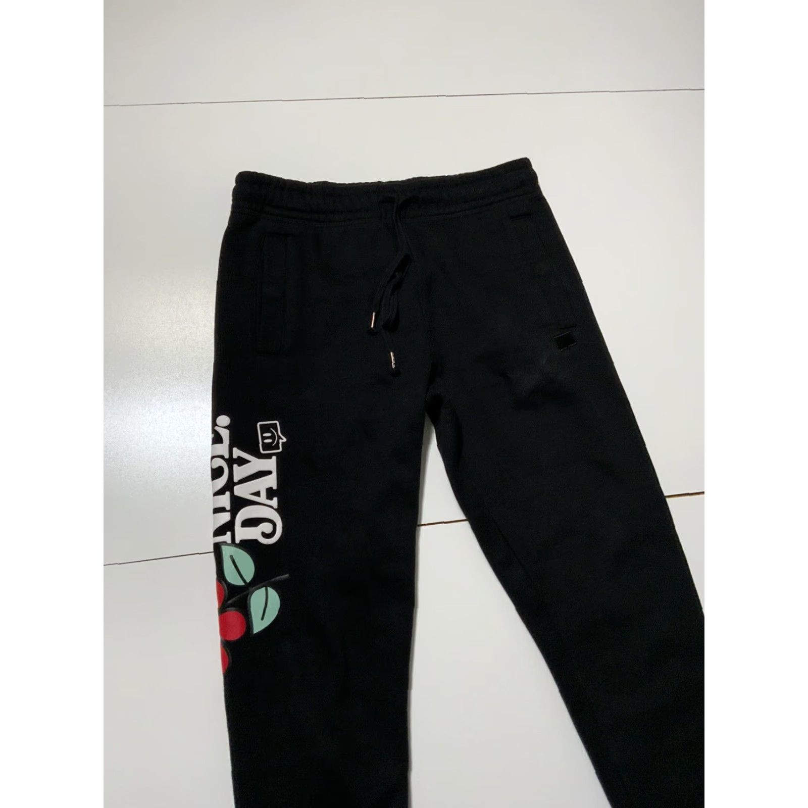 Vintage VINTAGE Sold Out Nice Kicks Have A Nice Day Heavyweight Fleece Black Jogger Sweatpants M Boys Girls Mens Womens Size US 31 - 6 Thumbnail