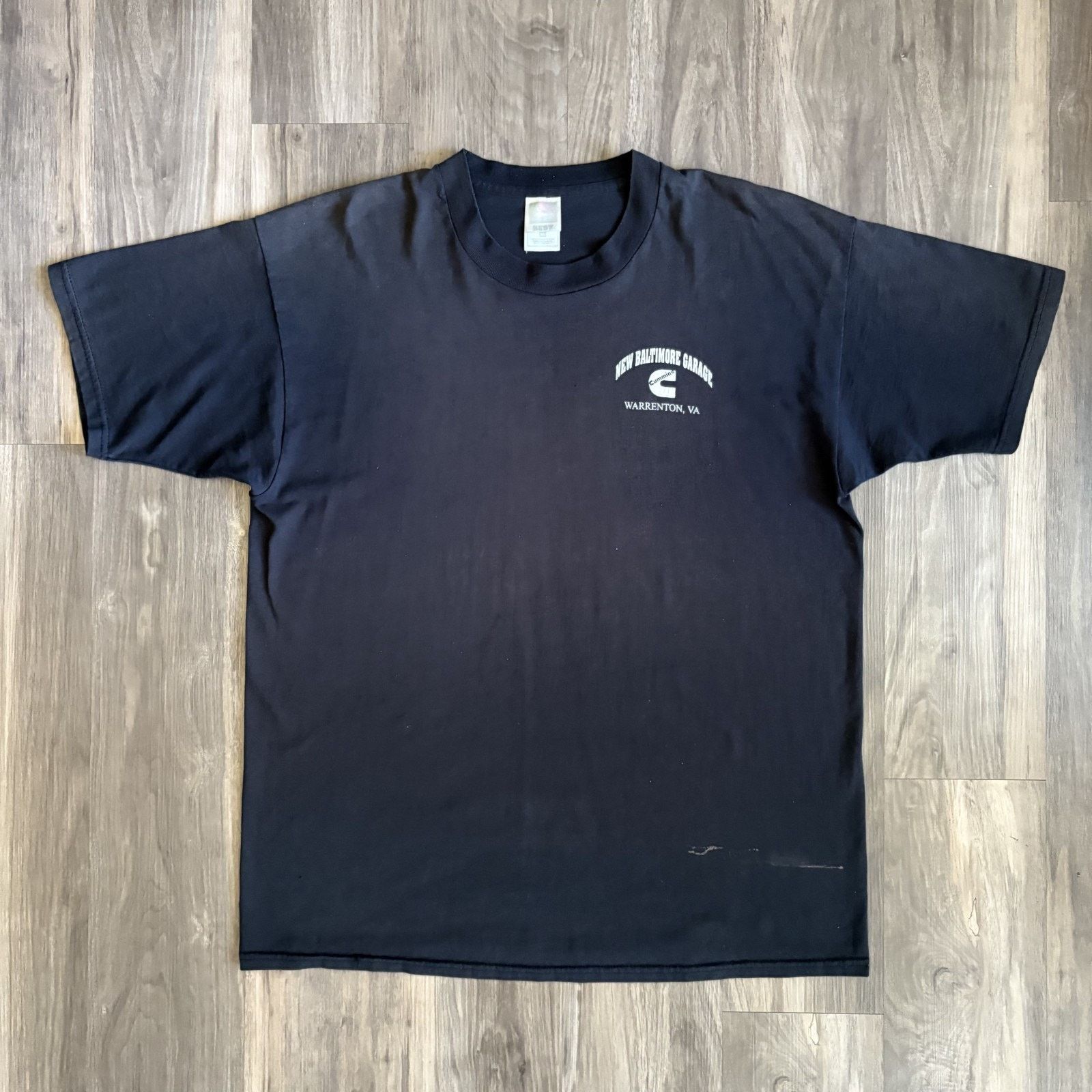 Vintage Vintage Gradient Sun Faded Black T-Shirt Size XL Workwear Size US XL / EU 56 / 4 - 2 Thumbnail