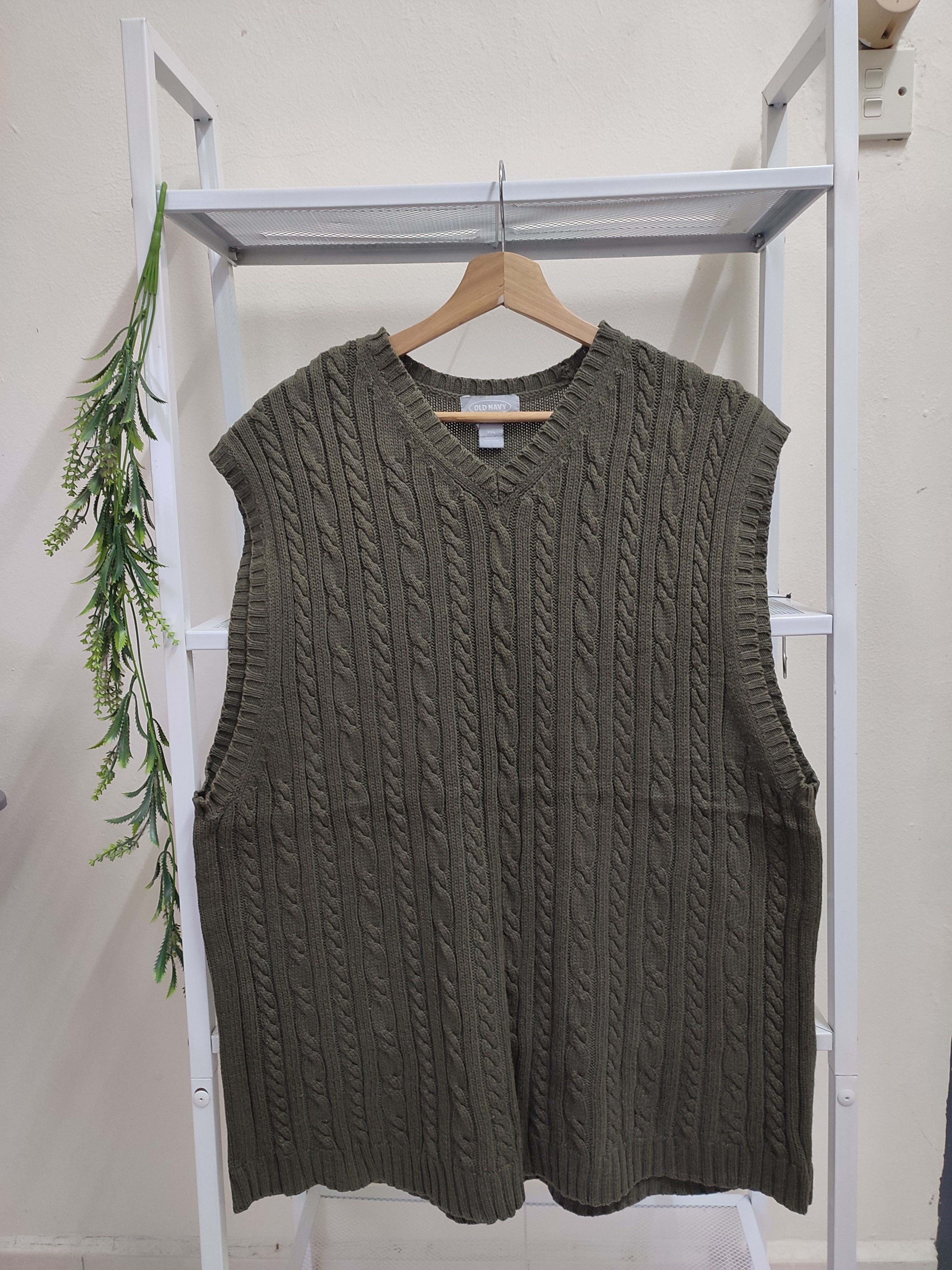 Old Navy Vintage Old Navy Collection Army Green Knitted Vest Size US XL / EU 56 / 4 - 1 Thumbnail