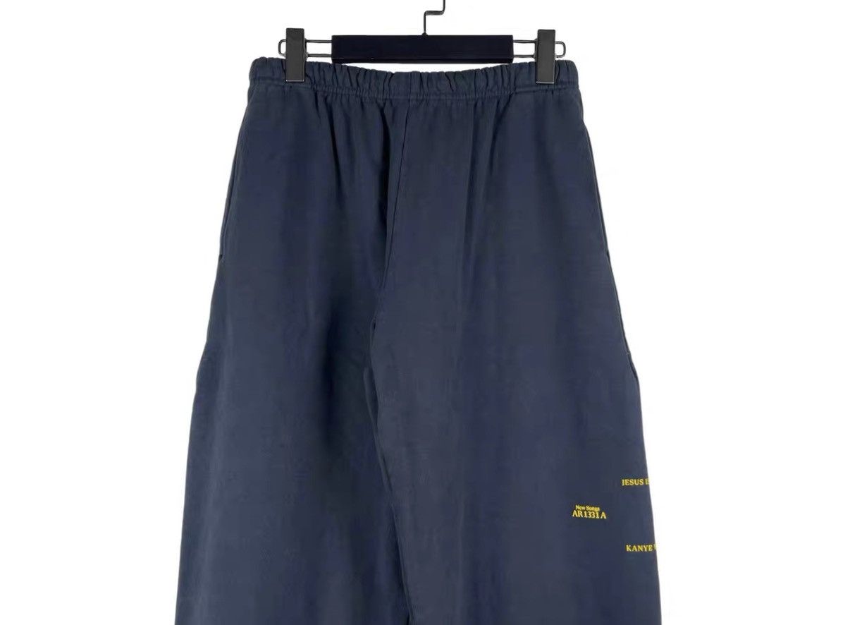 Kanye West Kanye West x JESUS IS KING Album Drawstring Sweatpants J31 Size US 32 / EU 48 - 3 Thumbnail