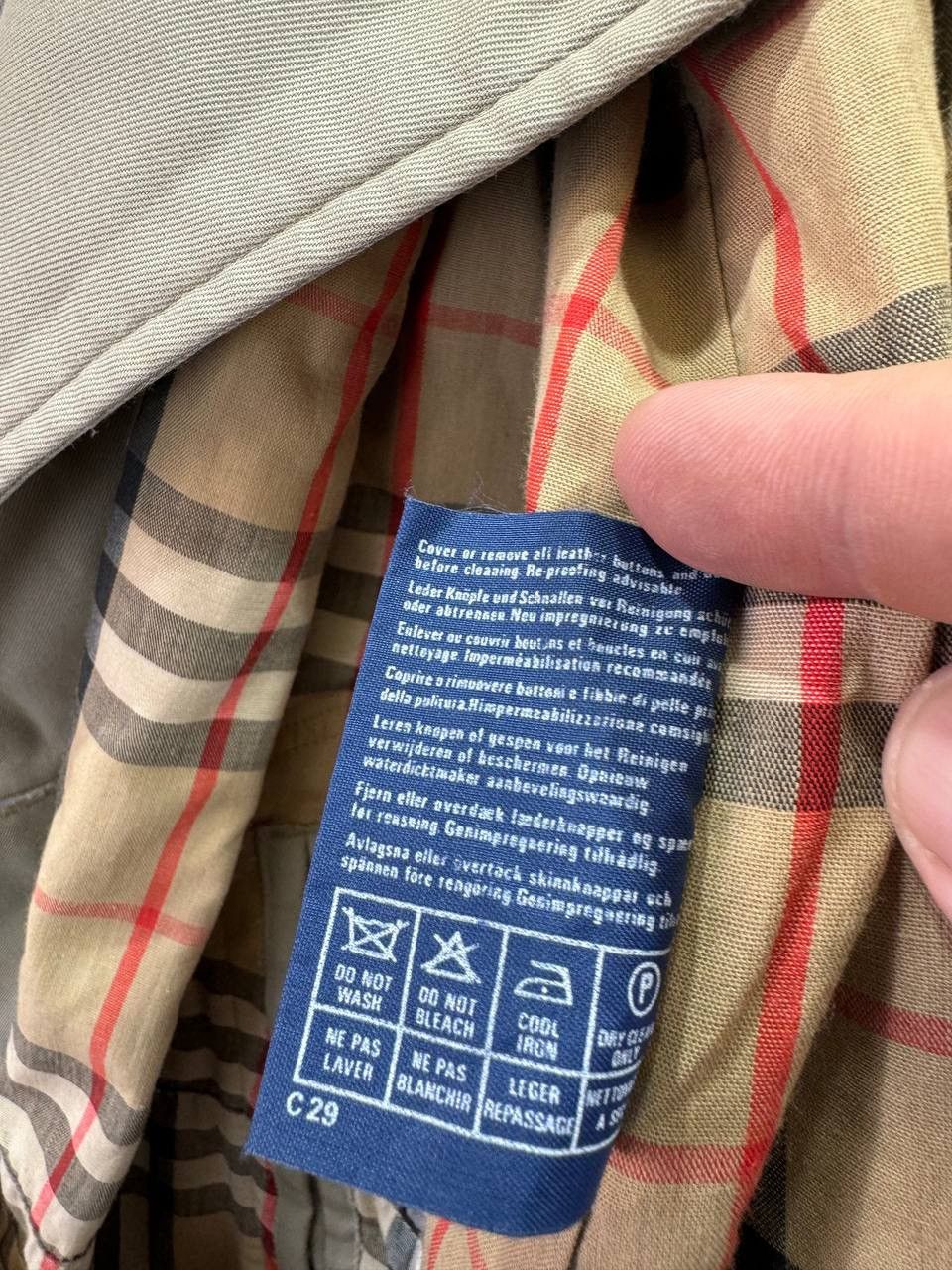 Burberry Vintage Burberry’s Trench Coat Jacket Mens Size L Size US L / EU 52-54 / 3 - 18 Thumbnail