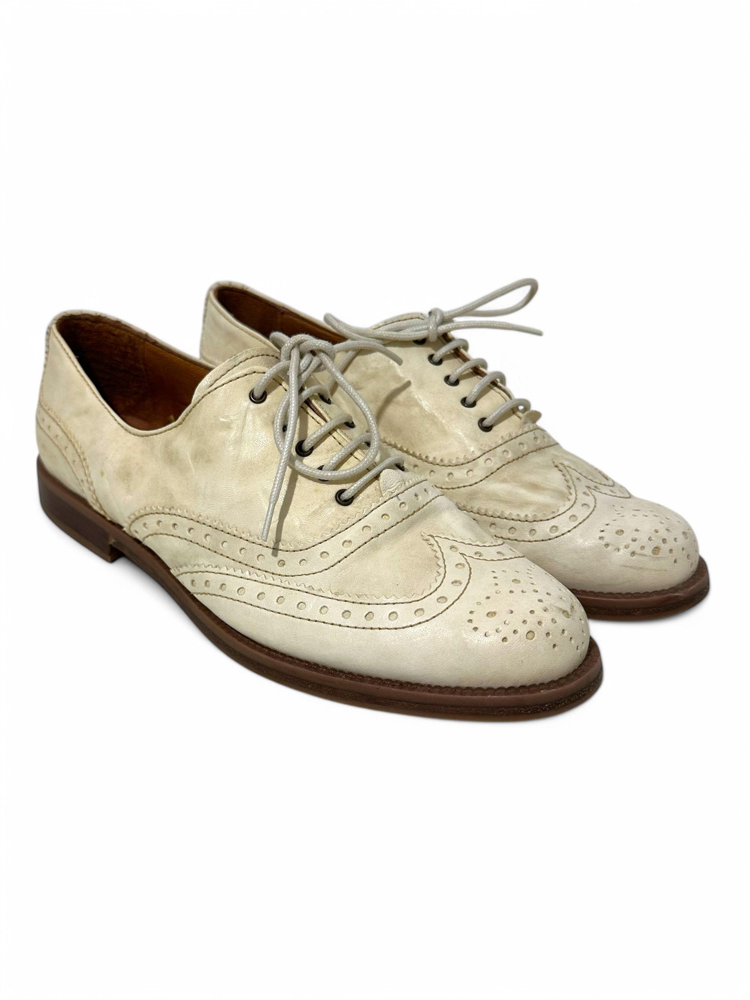 Russell & Bromley Russell & Bromley Jeeves Ivory Leather Oxford Brogues Size US 8 / IT 38 - 2 Thumbnail