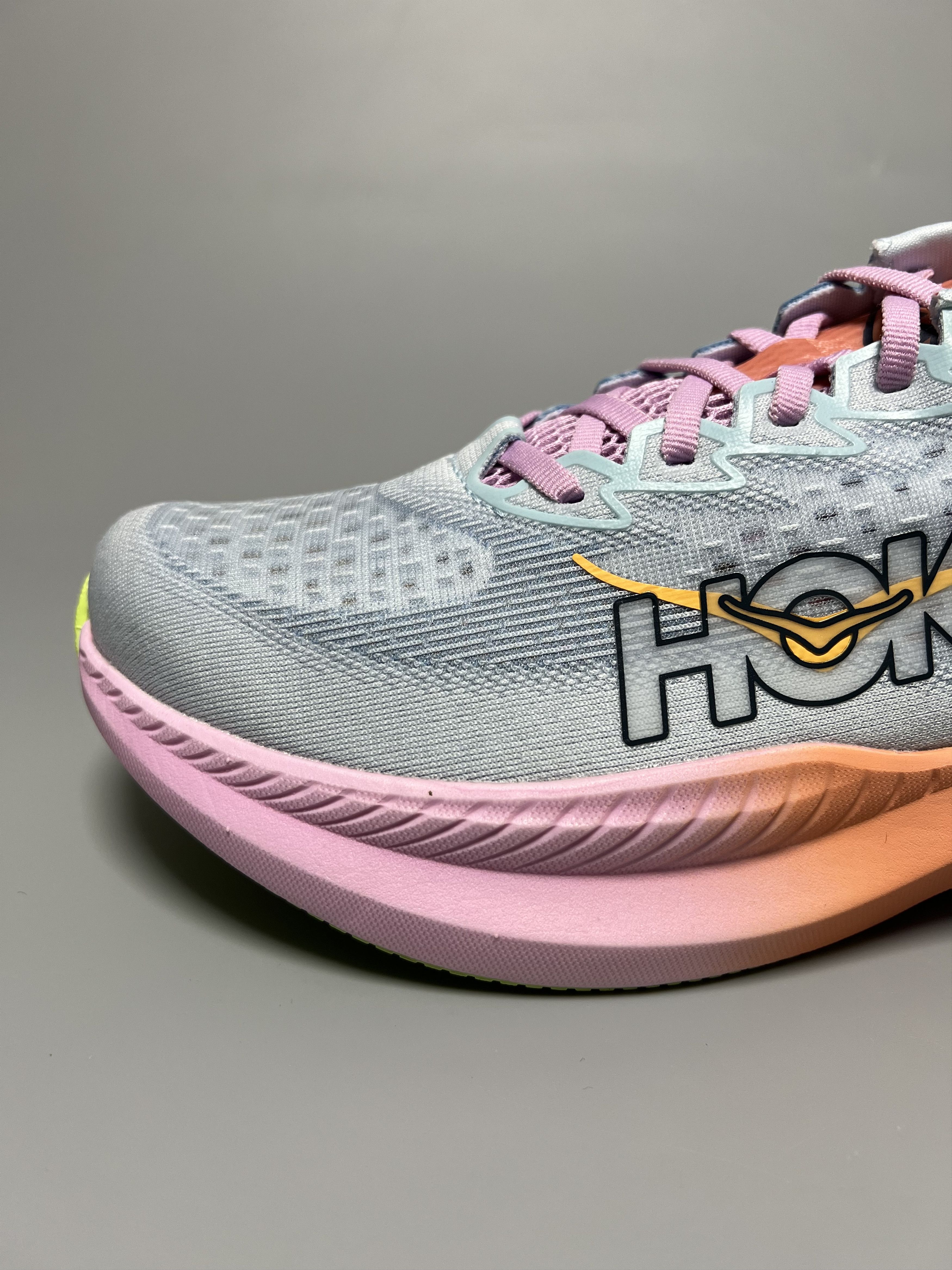 Hoka 10.5B Hoka One One Mach 6 Women's Running Shoes 1147810-ISK Size US 10.5 / IT 40.5 - 8 Thumbnail