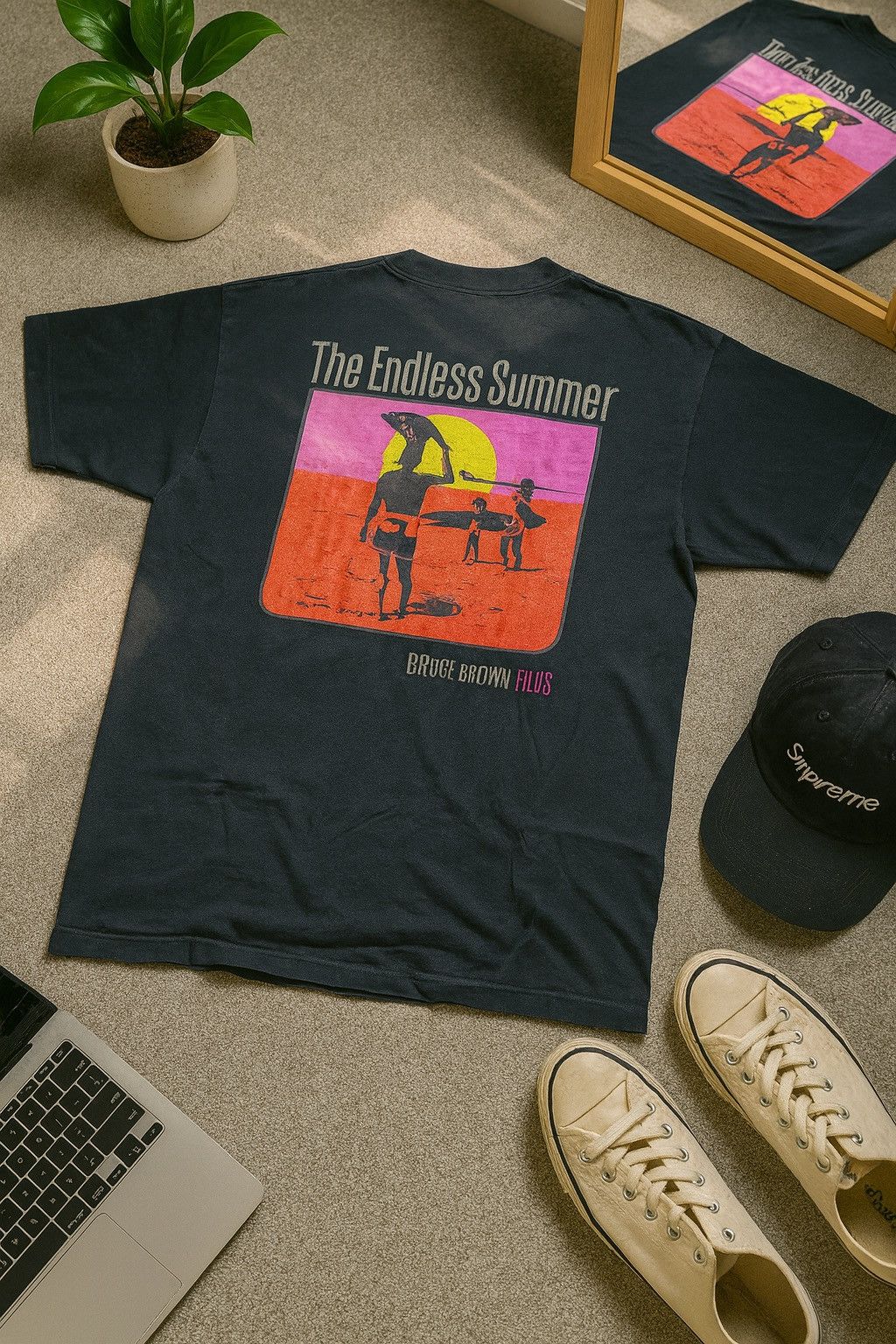 Vintage VINTAGE MOVIE THE ENDLESS SUMMER BRUCE BROWN TSHIRT Size US L / EU 52-54 / 3 - 1 Thumbnail