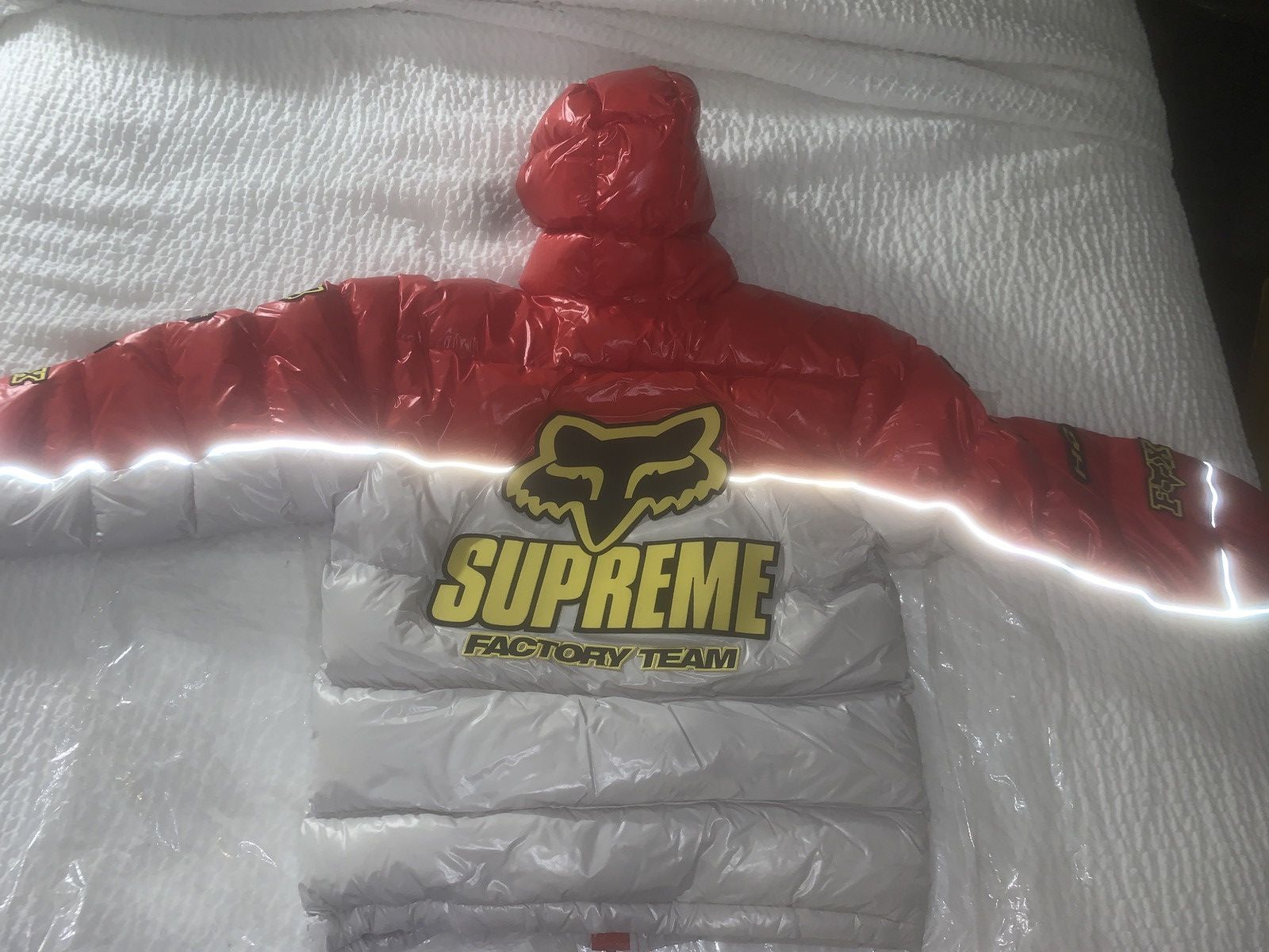 Fox Racing × Supreme Supreme x Fox Racing Down Puffer Jacket - White (Small) Size US S / EU 44-46 / 1 - 1 Thumbnail