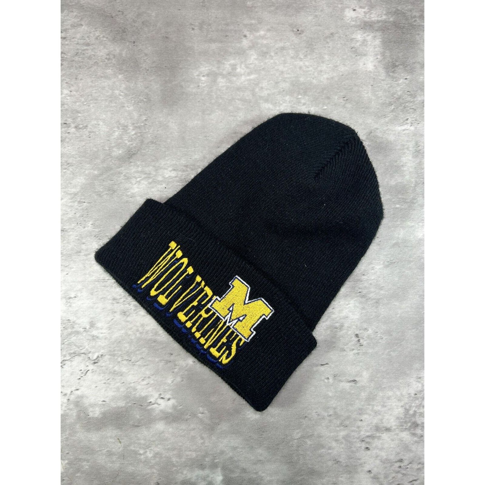 NCAA Vintage 90s Michigan Wolverines NCAA Embroidered Beanie OSFA Size ONE SIZE - 1 Thumbnail