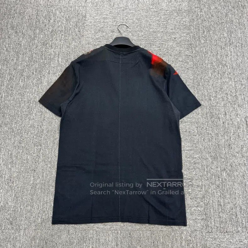 Givenchy Givenchy Doberman Printed Short Sleeve Size: M Size US M / EU 48-50 / 2 - 5 Thumbnail