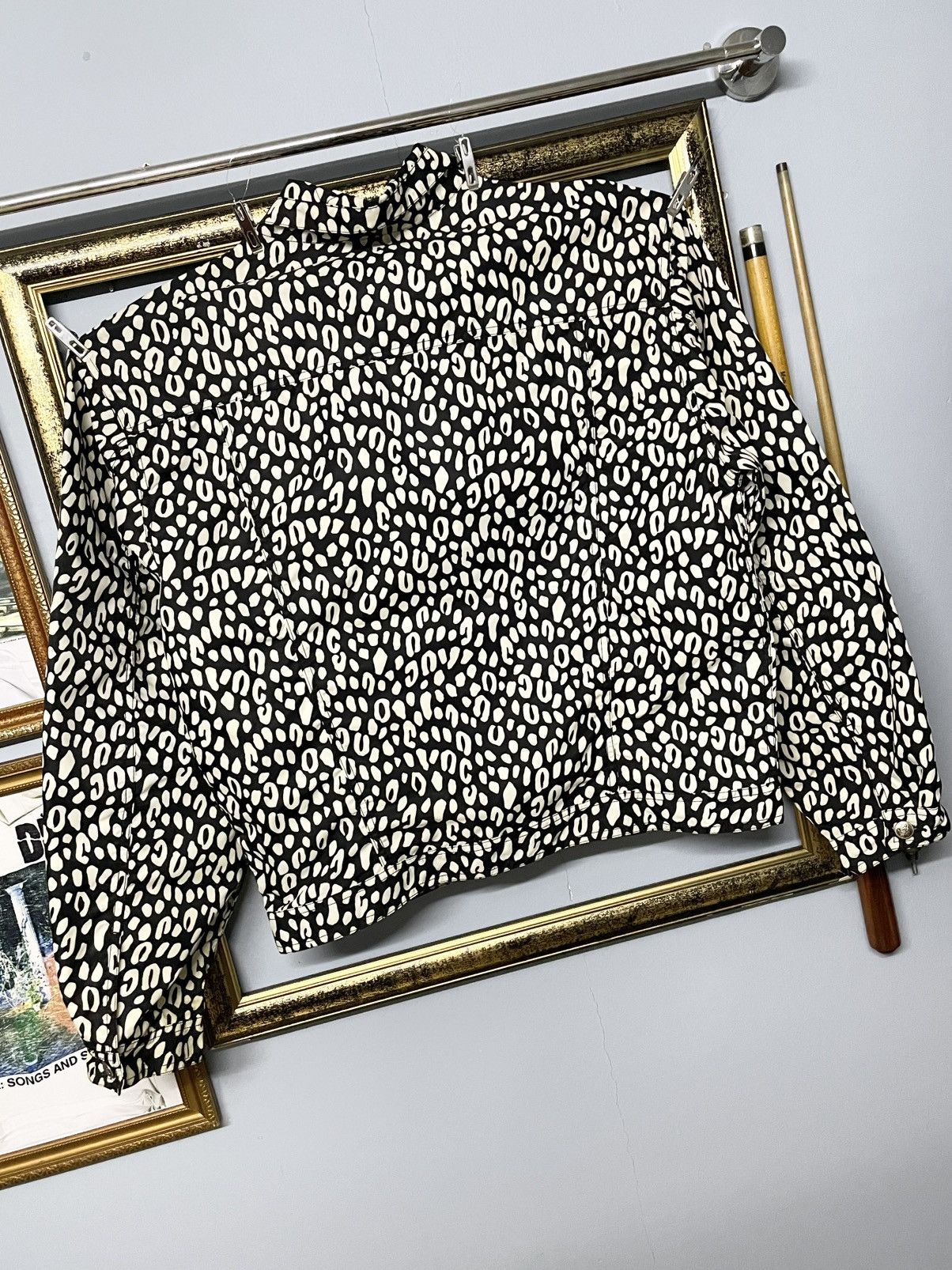 Versace Og Vintage Versace Animal Abstract Cropped High Fashion Look Size US L / EU 52-54 / 3 - 14 Thumbnail