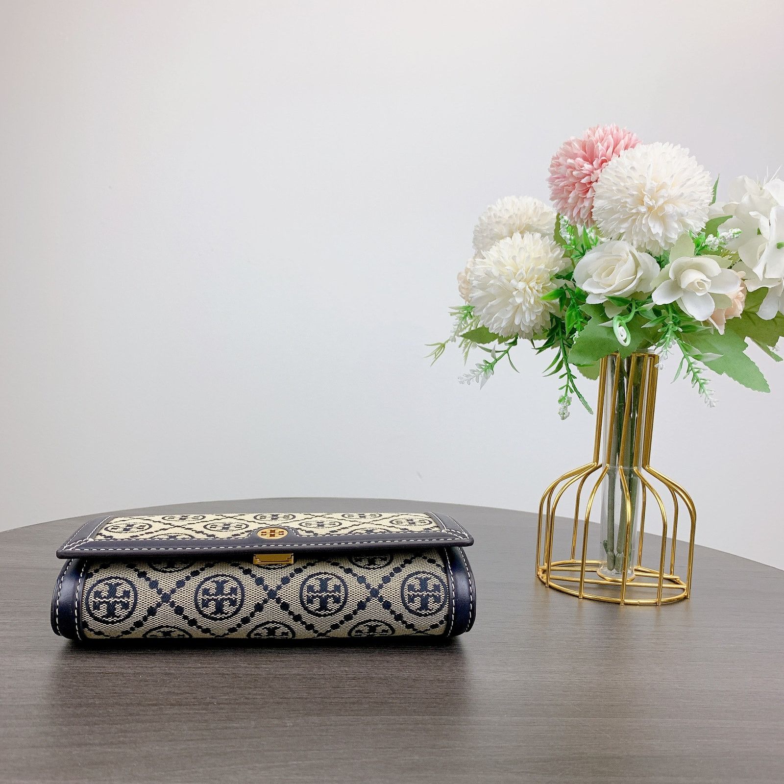 Tory Burch (E)Tory Burch 135846 T MONOGRAM WALLET CROSSBODY Size ONE SIZE - 5 Thumbnail