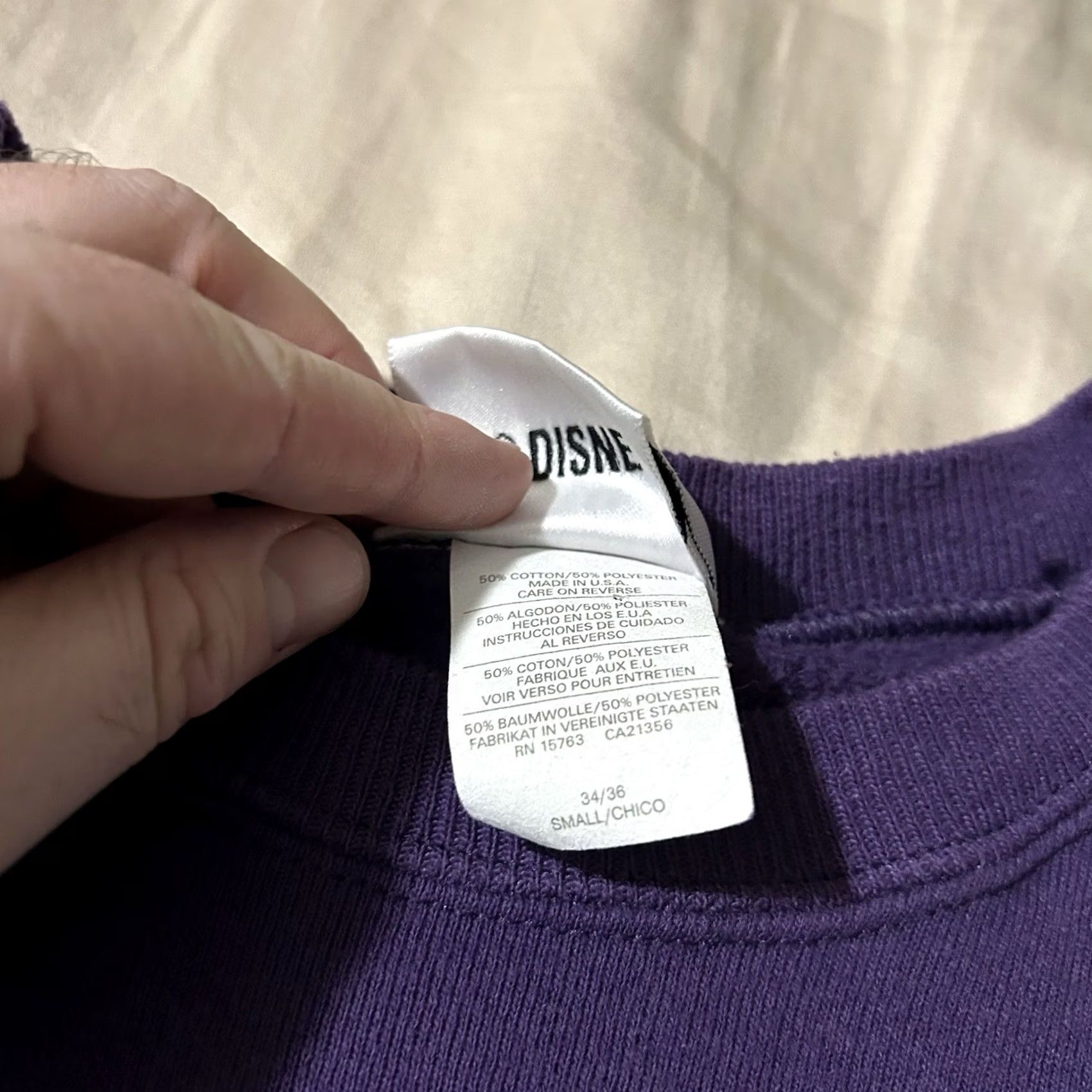 Disney VINTAGE Disney Snow White Dopey Sweatshirt S Women Purple 90s Pullover Size Small Size S / US 4 / IT 40 - 4 Thumbnail