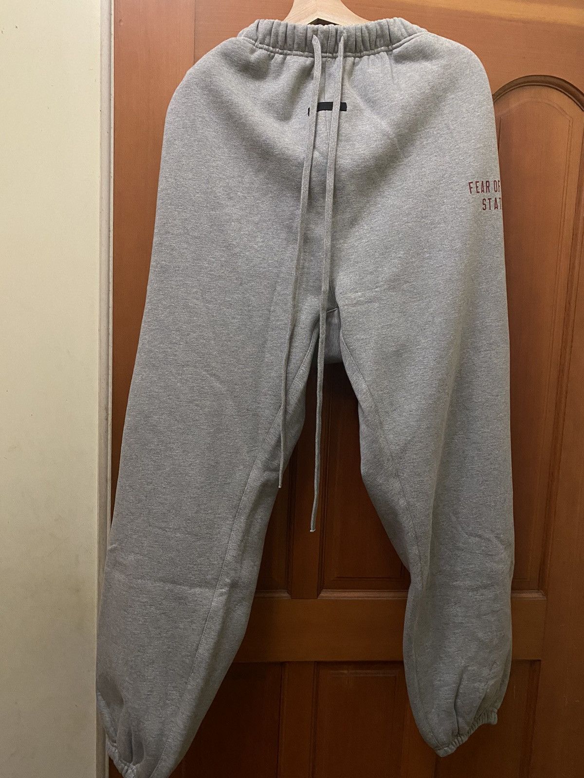 Essentials Fear of God Essentials Sweatpants Size 33" - 1 Thumbnail