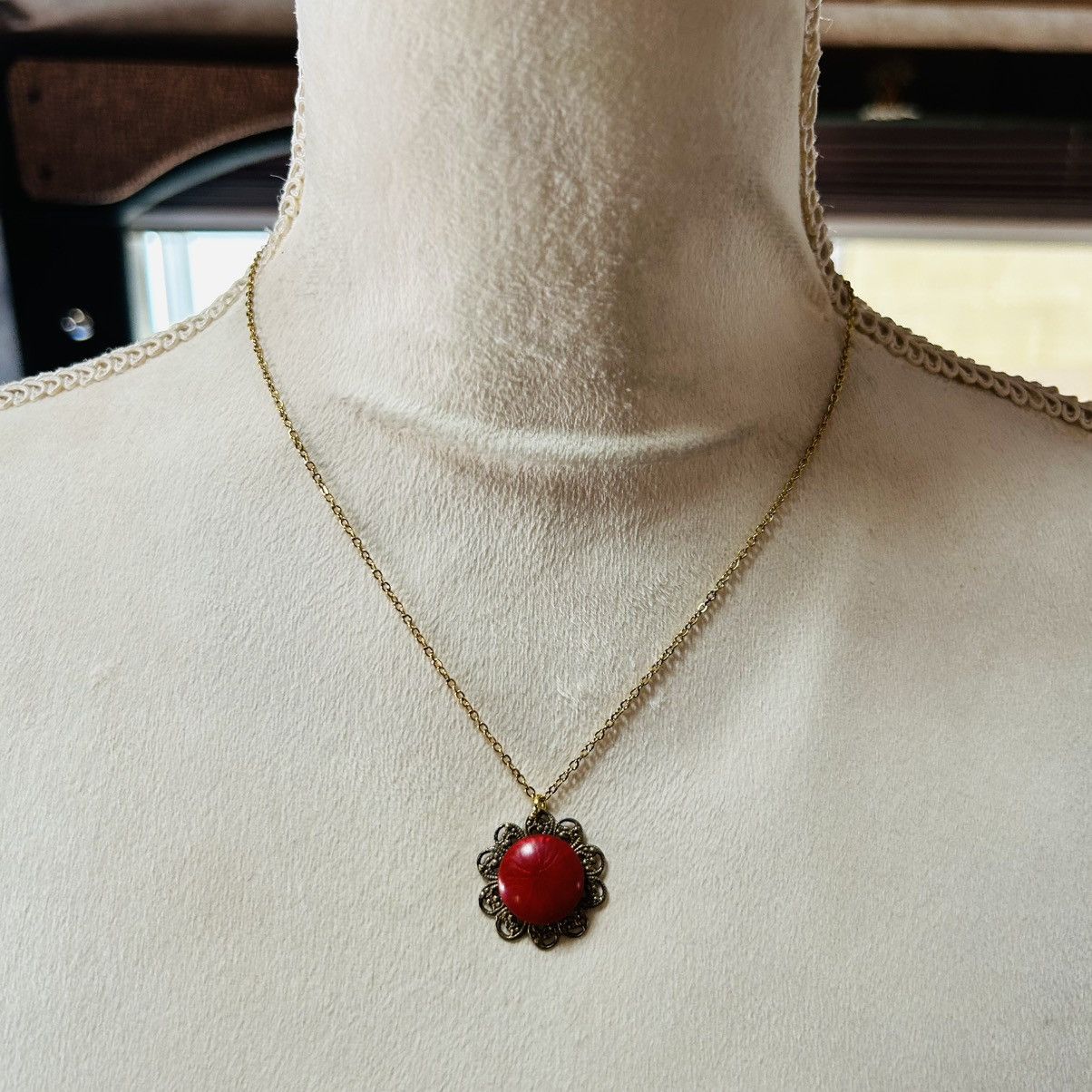 Vintage Vintage 50’s salvaged filigree pendant on chain necklace Size ONE SIZE - 3 Thumbnail