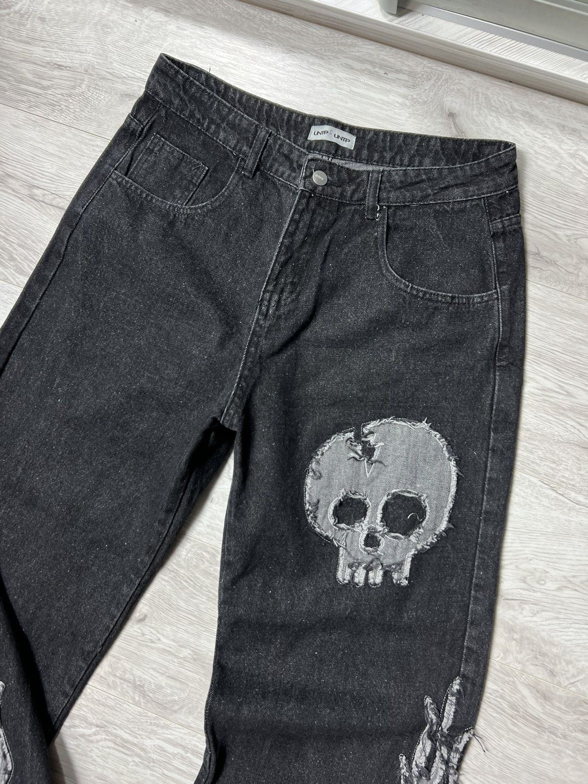 Japanese Brand Y2K Style Fire Jeans With Embroidered Skull Logo Baggy Pants Size US 32 / EU 48 - 5 Thumbnail