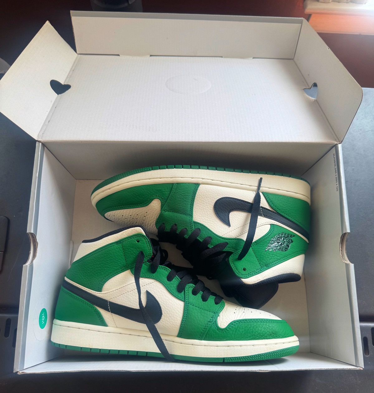 Jordan Brand × Nike Nike Air Jordan 1 Mid Pine Green Size 10 - No original Box. Size US 10 / EU 43 - 2 Thumbnail
