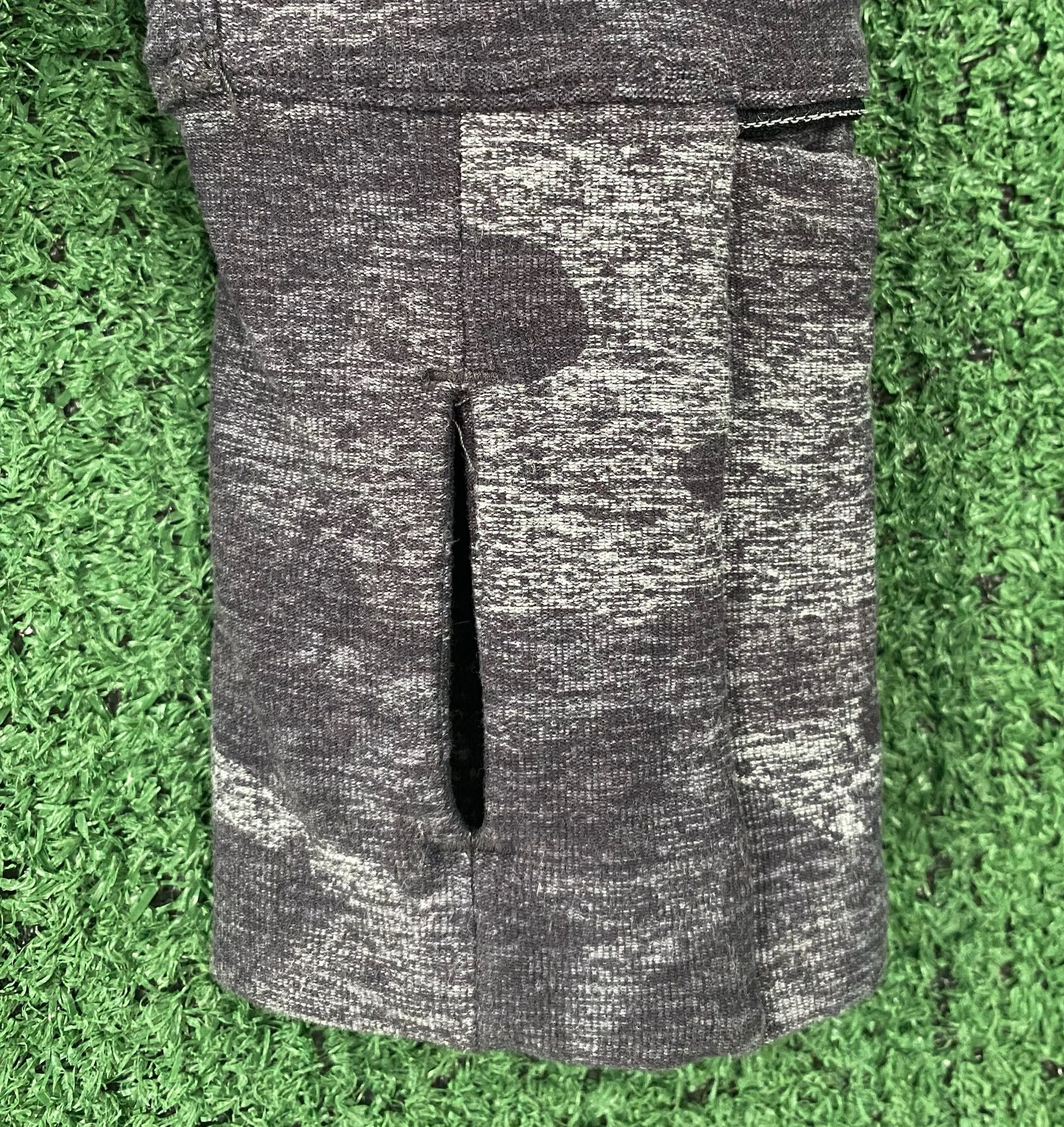 Lululemon Lululemon Runderful Incognito Camo Long Sleeve Shirt 4 Size S / US 4 / IT 40 - 3 Thumbnail