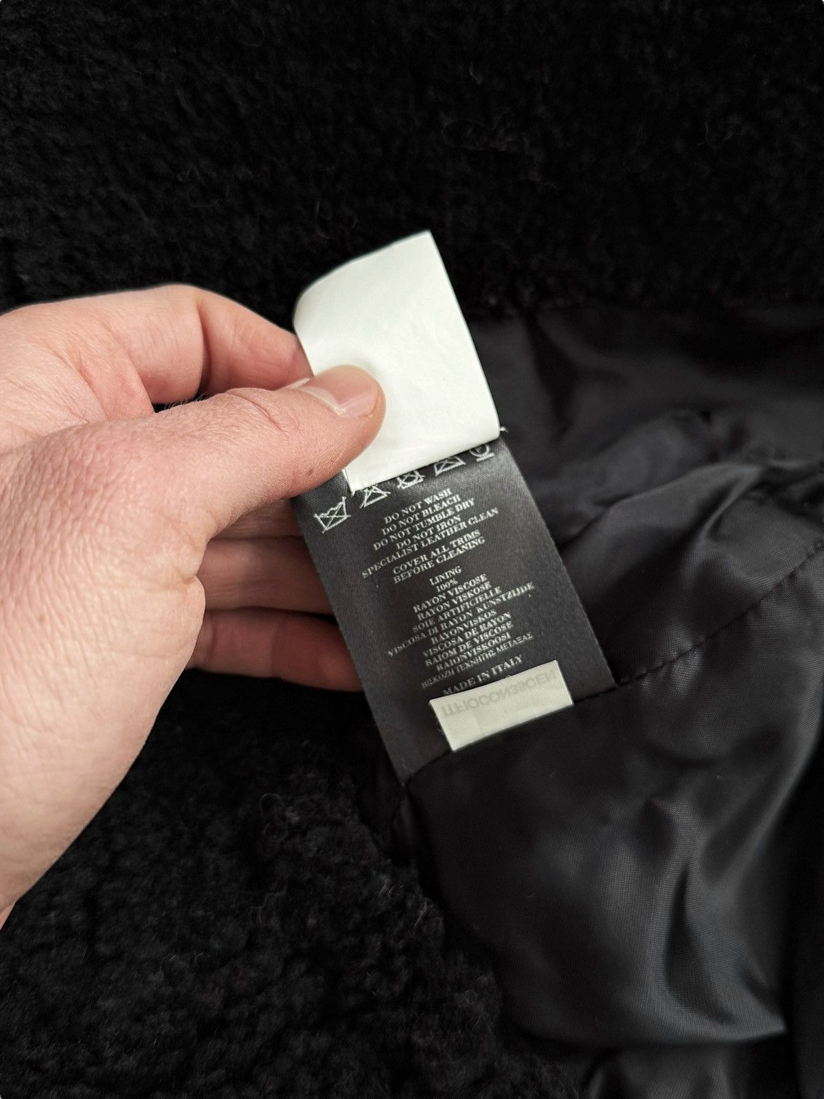 Burberry Prorsum 2010 Runway Cropped Iceland Shearling Cracked Leather Jacket Size S / US 4 / IT 40 - 18 Thumbnail
