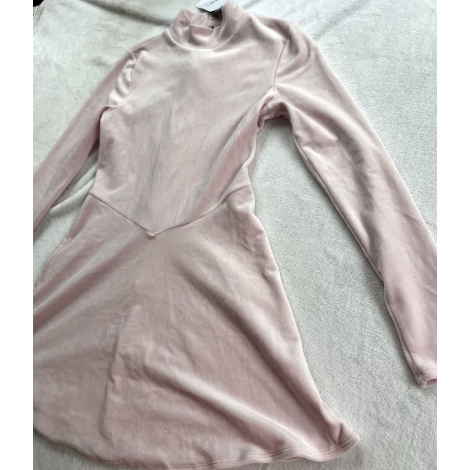 Forever 21 FOREVER 21 Light Pink Velvet Turtleneck Mini Dress Long Sleeve M NWT Women Size M / US 6-8 / IT 42-44 - 2 Thumbnail