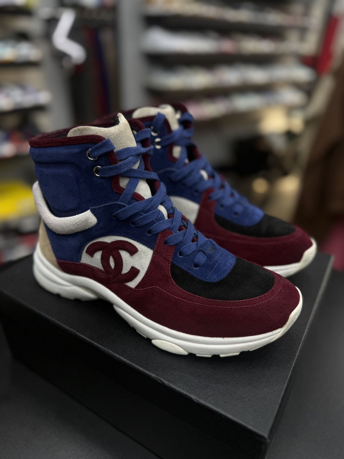 Chanel Chanel High Top Women’s Sneakers 39EU/9US (W) $1050 Size US 9 / IT 39 - 2 Thumbnail