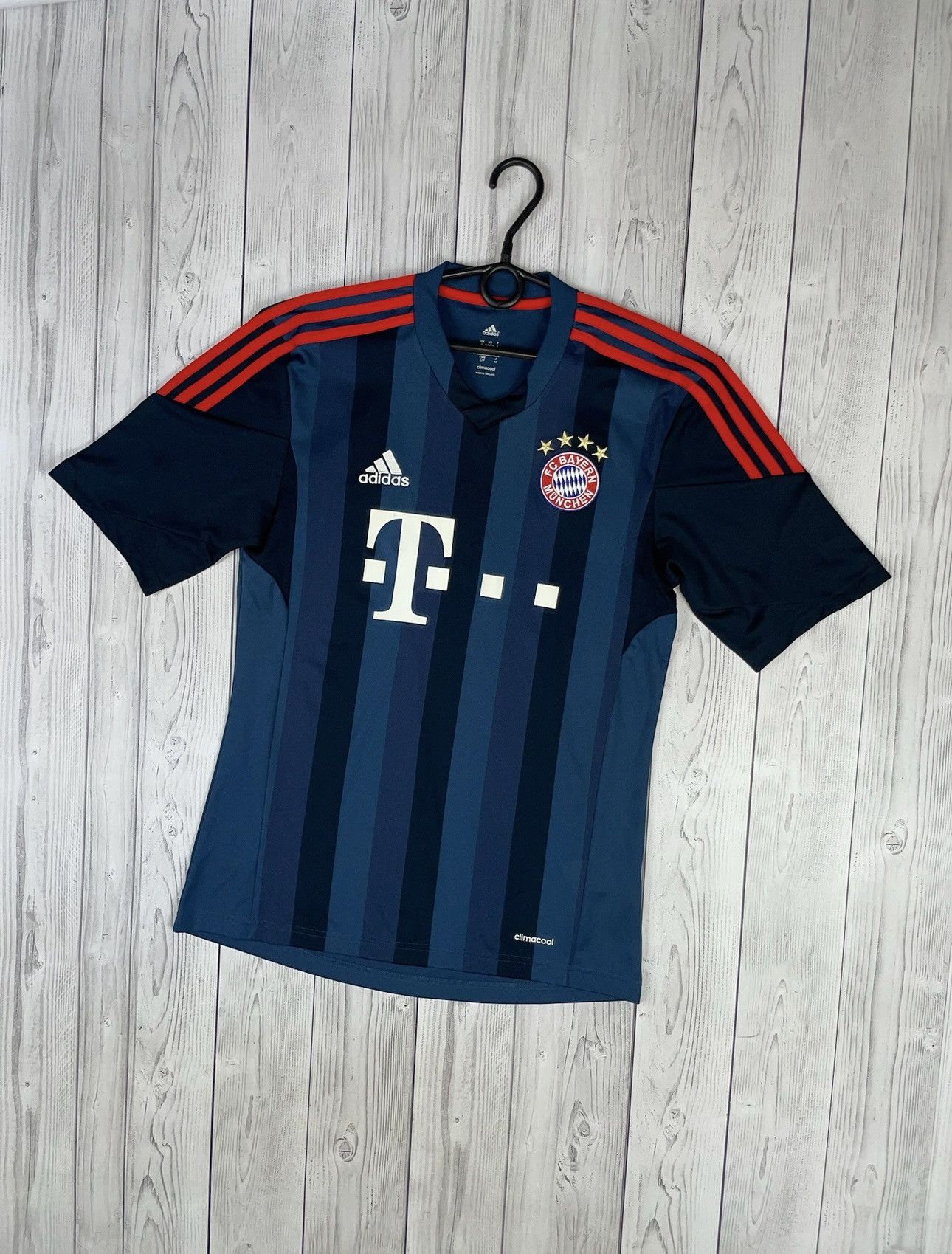 Adidas Vintage adidas Bayern munich soccer jersey striped S away Size US S / EU 44-46 / 1 - 1 Thumbnail