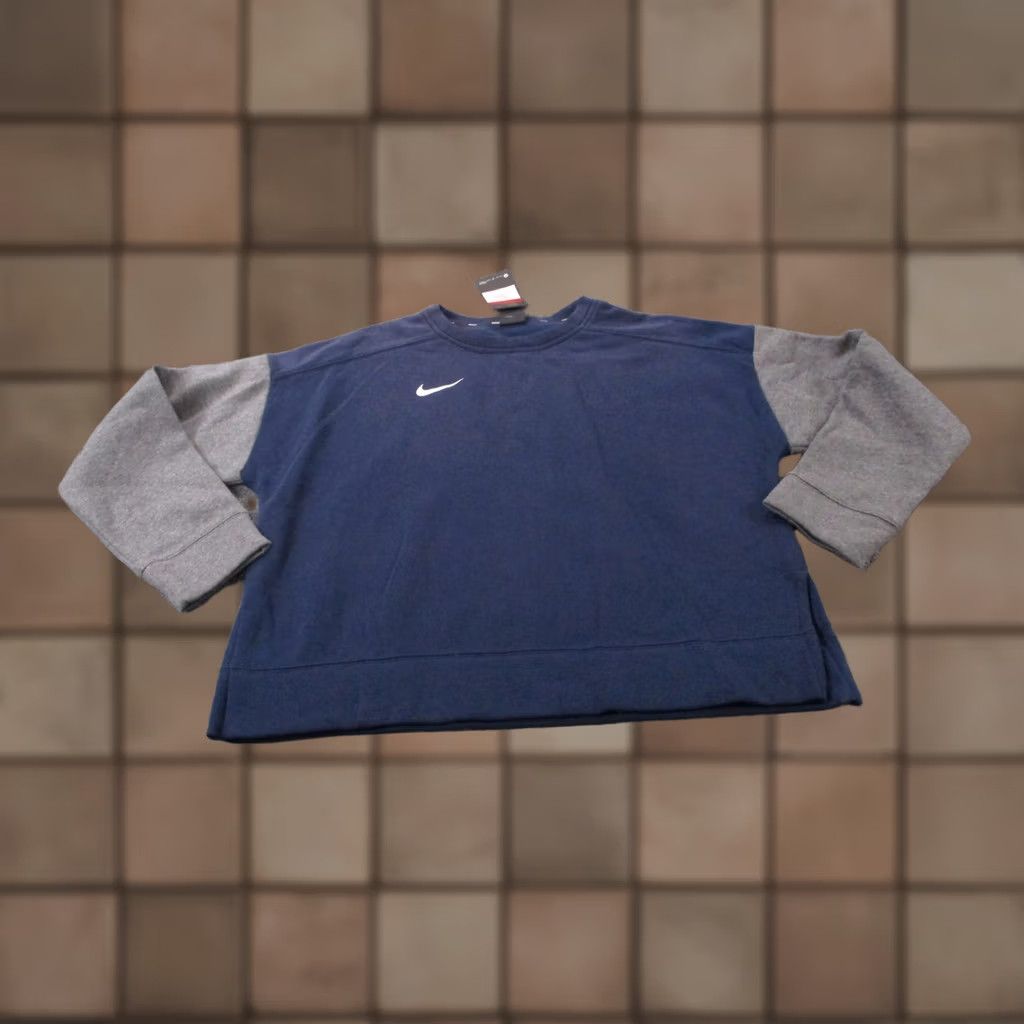 Nike Nike Sweatshirt Women L Crew Sweater Oversized Active Track NEW Size L / US 10 / IT 46 - 1 Thumbnail