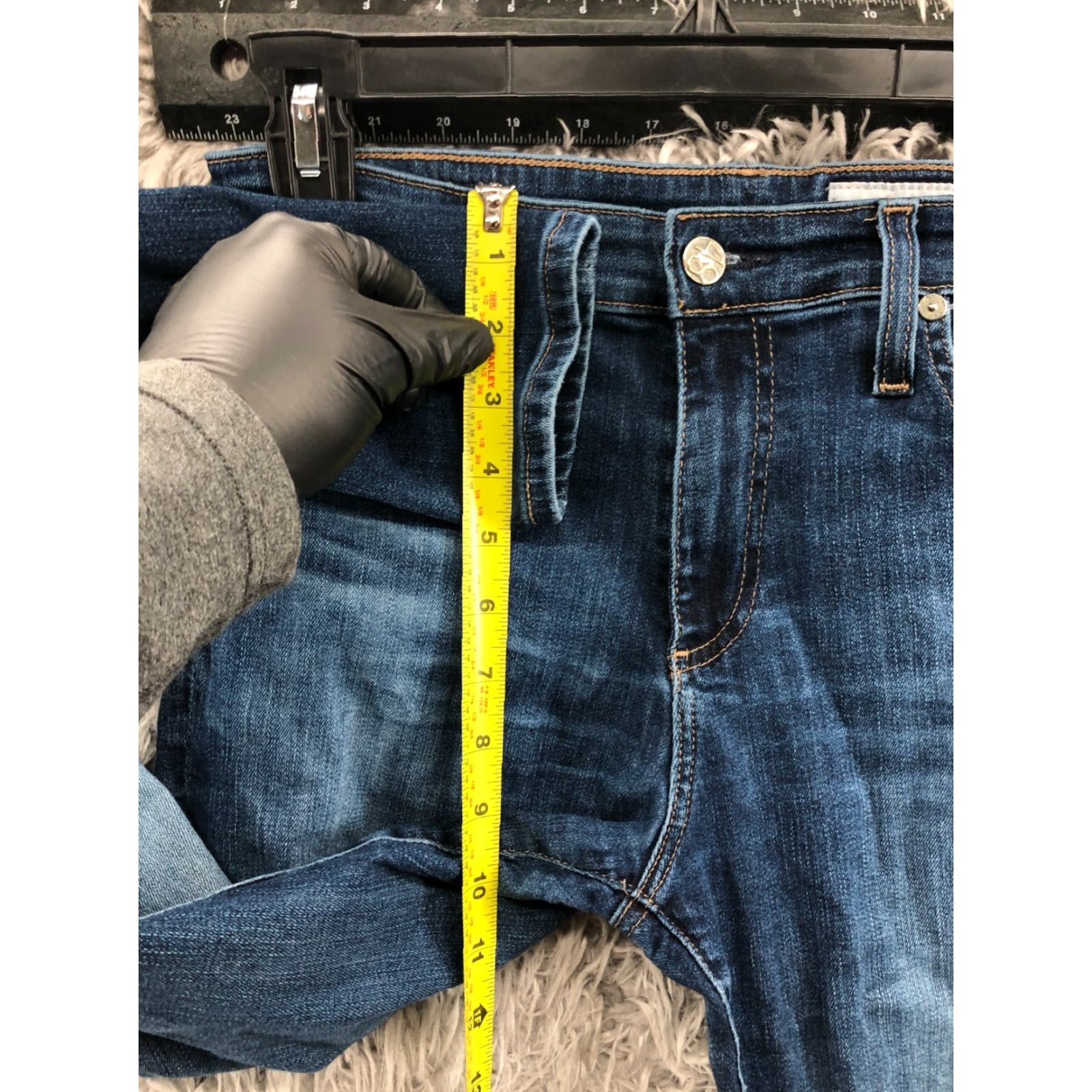 Farah AG Adriano Goldschmied The Everett AG Farrah Skinny Jeans 28 Womens Medium Wash Blue Fashion Denim Jeans Women Medium 28 Mens Girls Boys Size 28" / US 6 / IT 42 - 4 Thumbnail