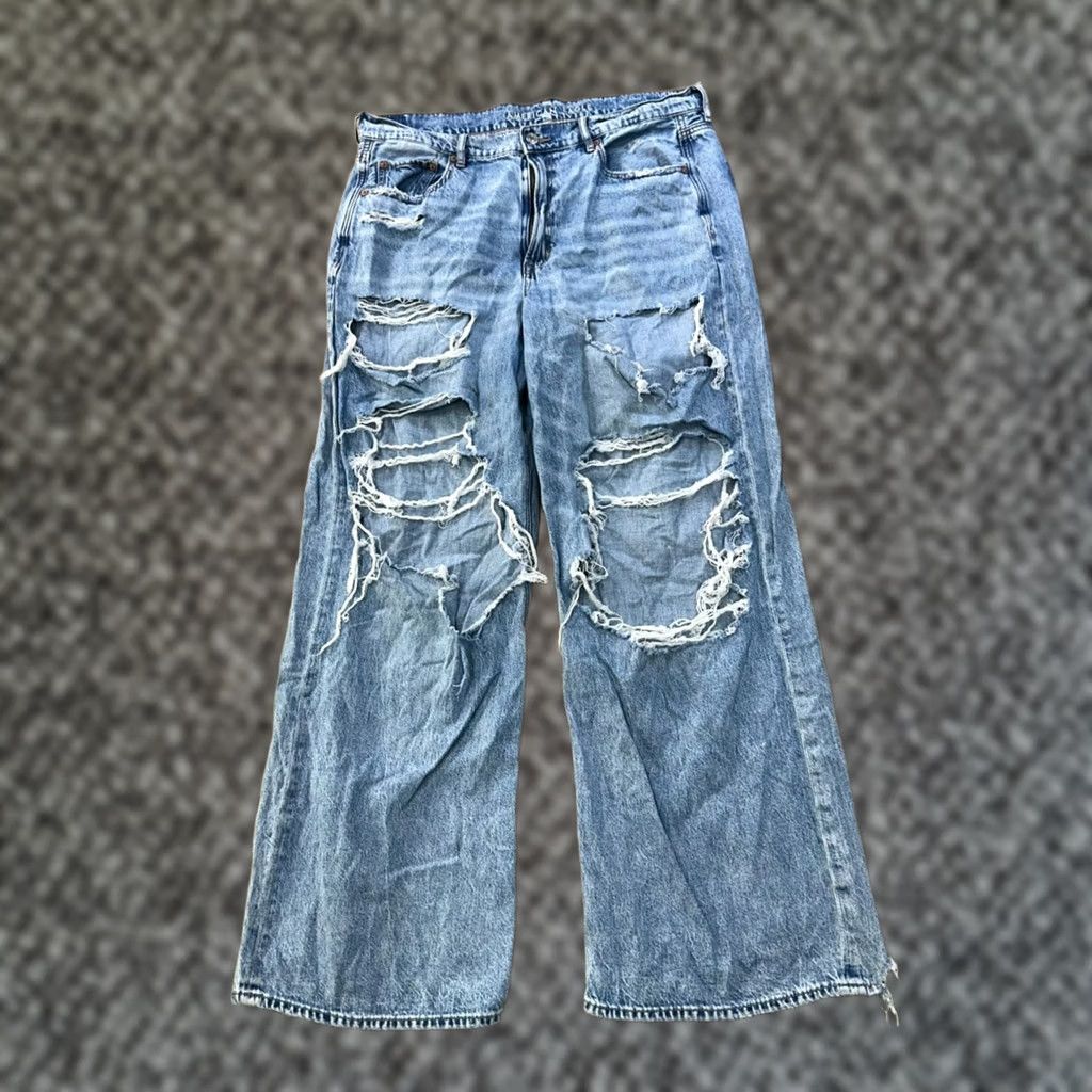 American Eagle Outfitters American Eagle Jeans Women 14 Blue Denim Super High Baggy Wide Leg ripped Size 36" / US 14 / IT 50 - 1 Thumbnail