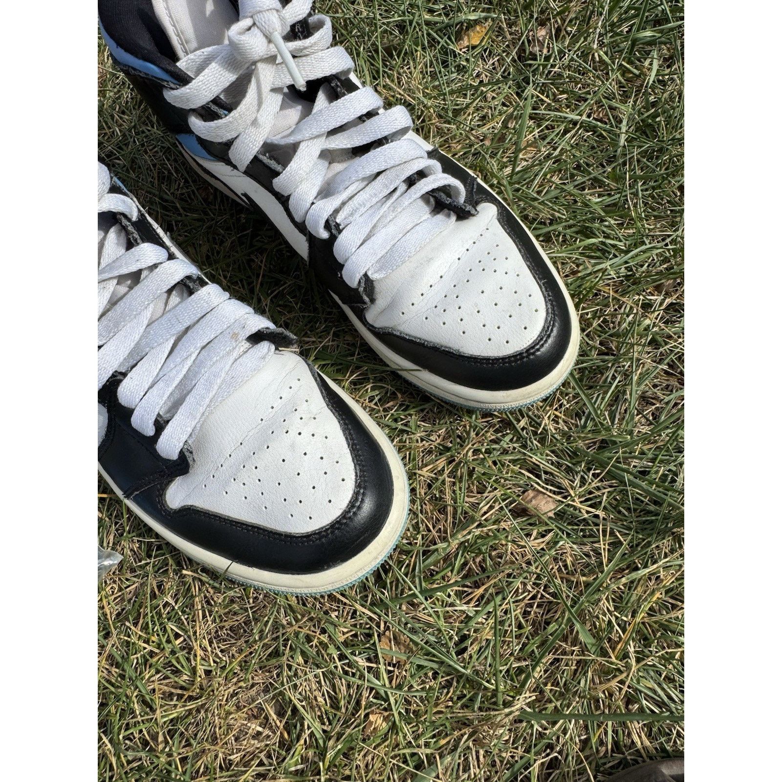 Jordan Brand Air Jordan 1 Mid University Blue W Size 8.5 Women’s Size US 8.5 / IT 38.5 - 3 Thumbnail