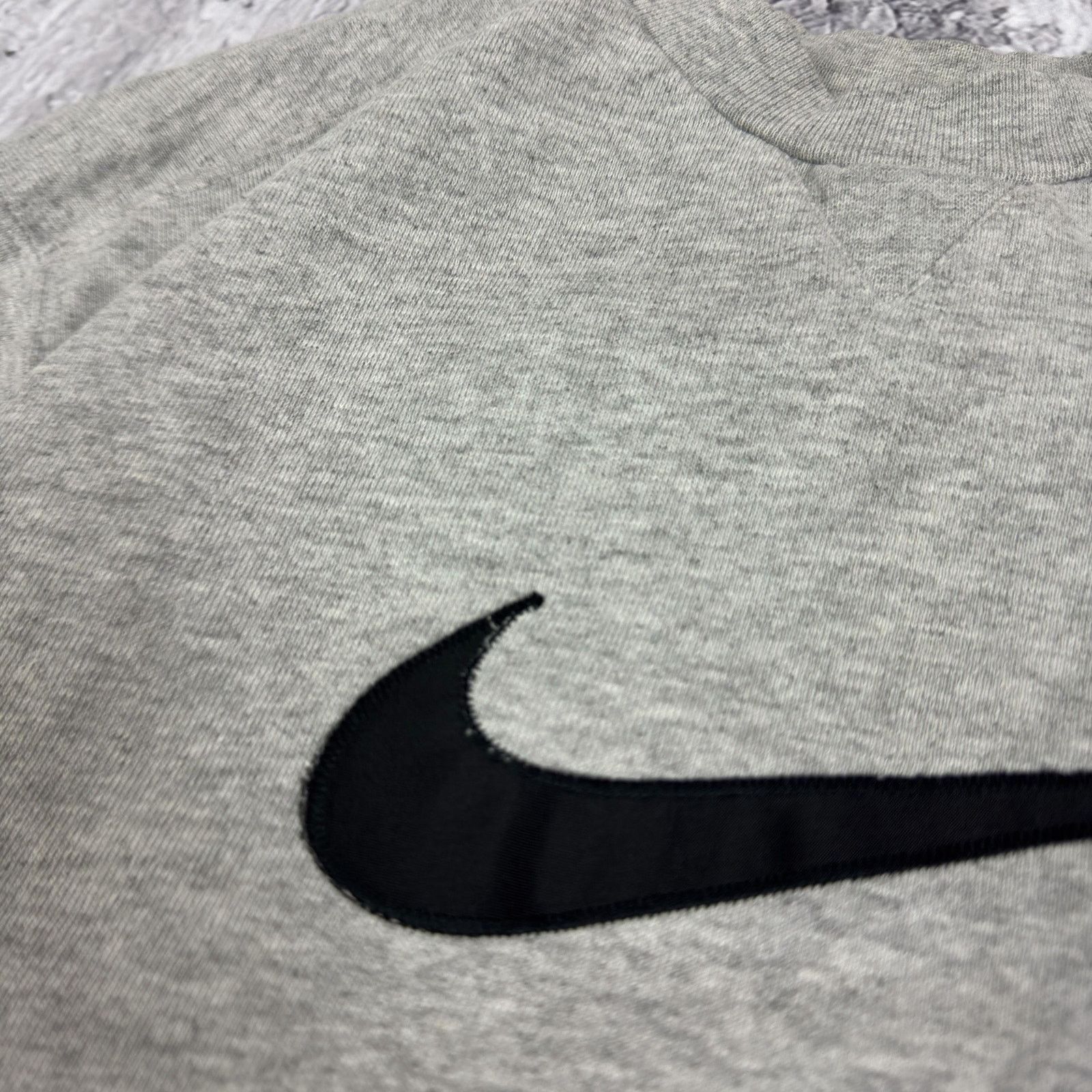Nike Nike Men's Heather Gray Swoosh Fleece Pullover Sweatshirt S Size US S / EU 44-46 / 1 - 5 Thumbnail