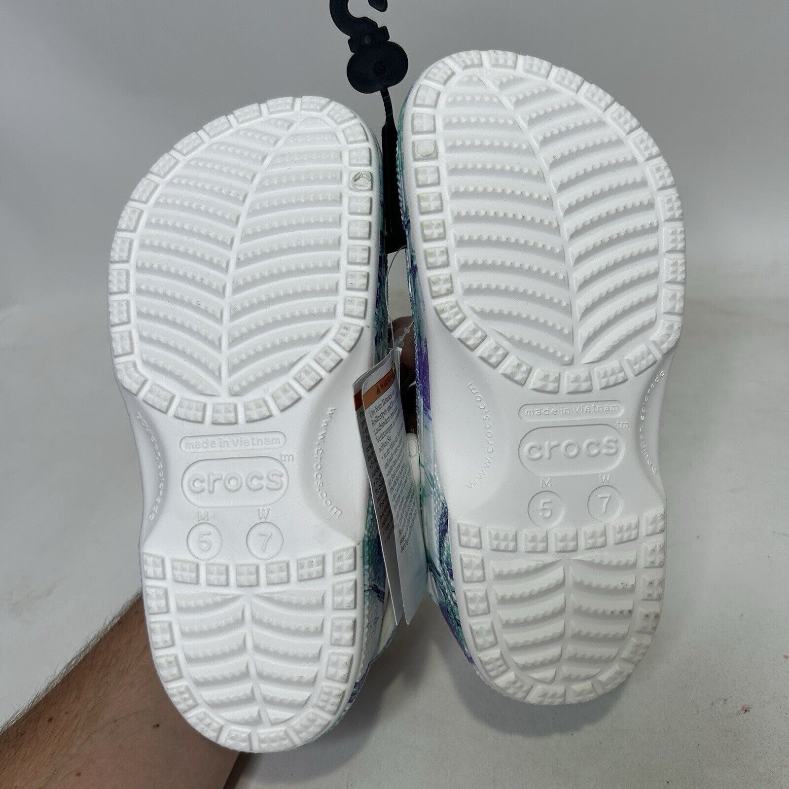 Crocs Crocs Classic Out Of This World II Clogs “Purple Green” 2024 Size US 7 / IT 37 - 5 Thumbnail