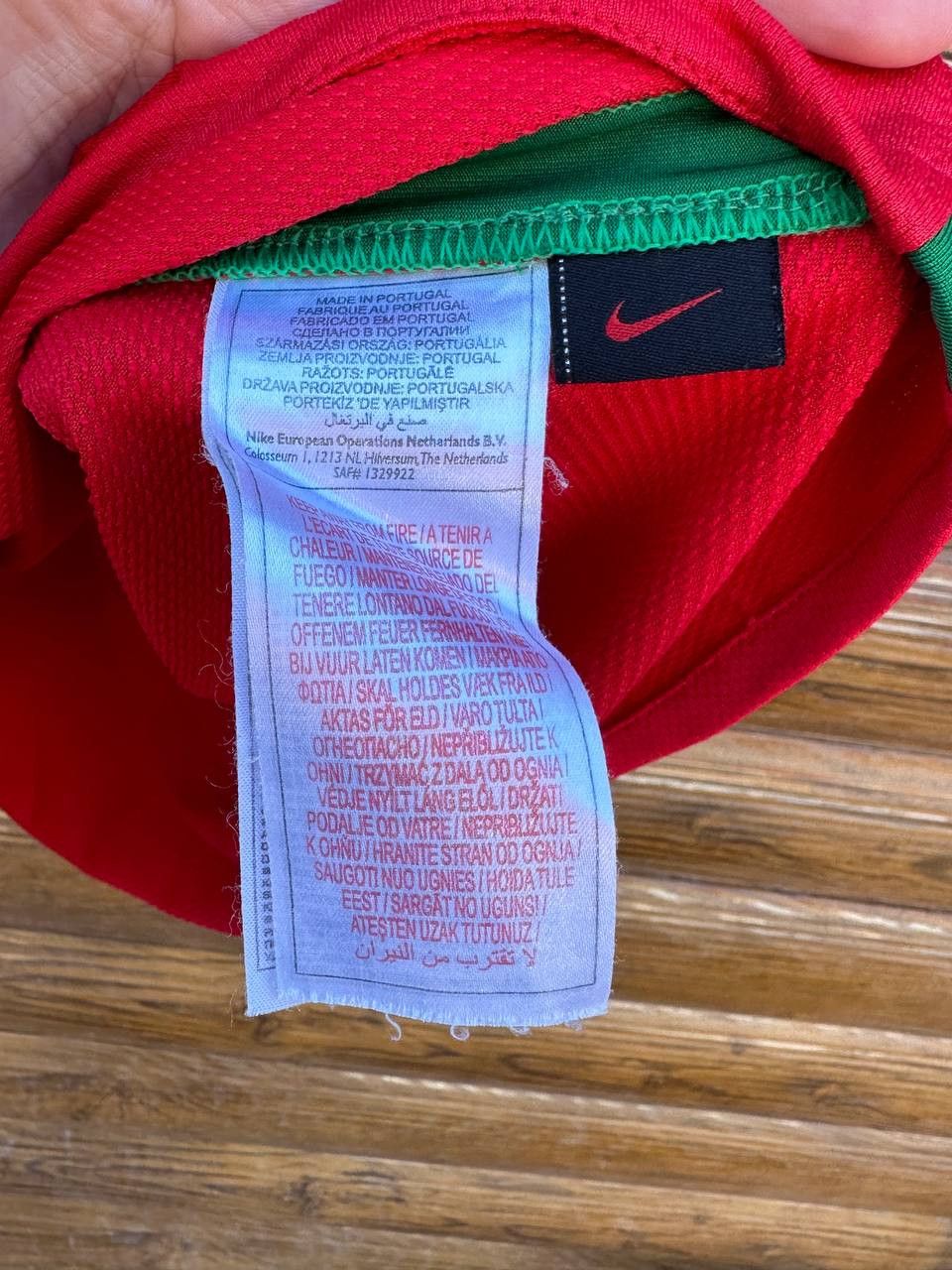 Nike PORTUGAL HOME FOOTBALL SHIRT SOCCER JERSEY NIKE Size US XL / EU 56 / 4 - 10 Thumbnail