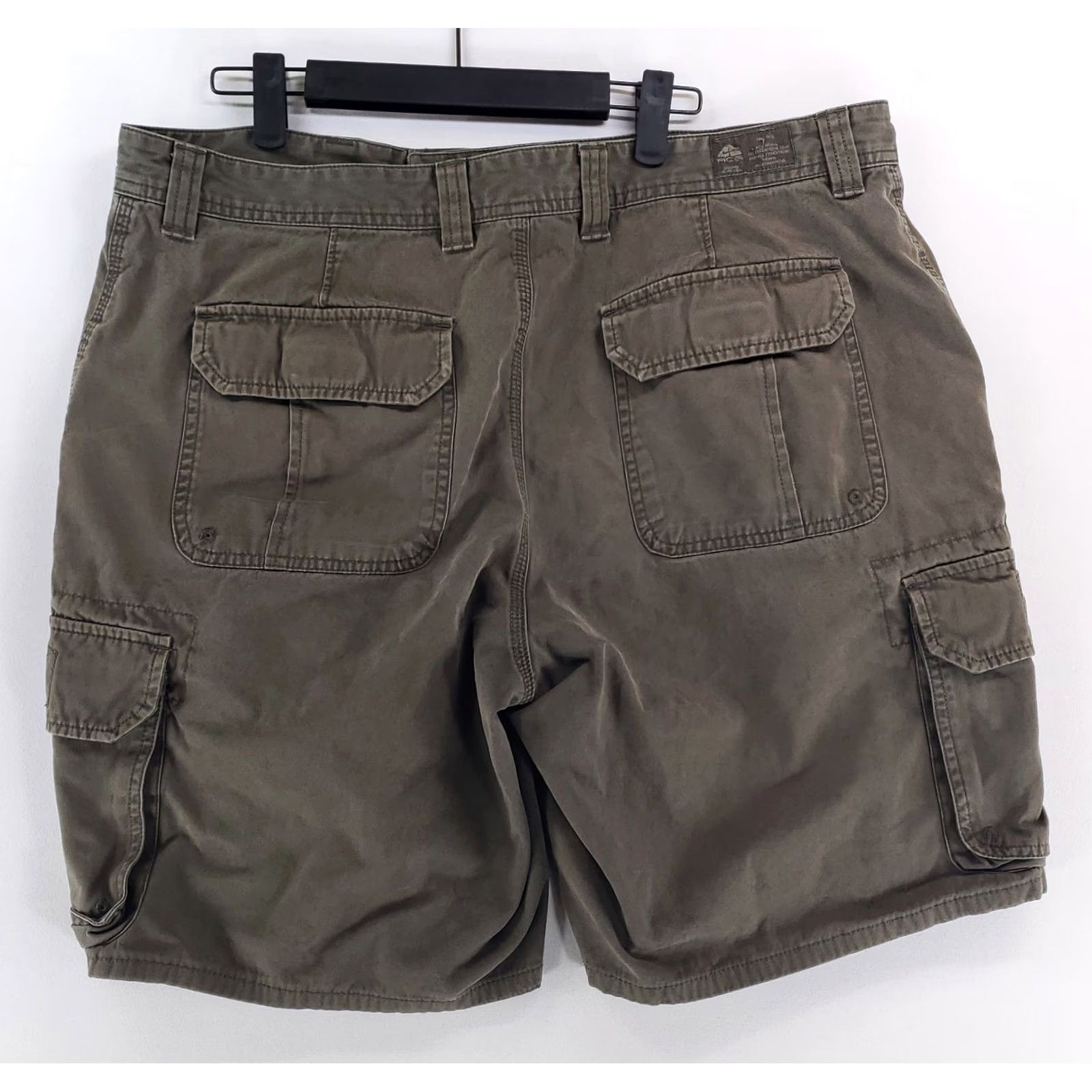 Nike Nike ACG Cargo Shorts All Conditions Gear Gray Mens 38 Cargo Shorts Gray Mens 38 Nike ACG Cargo Shorts Mens 38 Gray Size US 38 / EU 54 - 4 Thumbnail