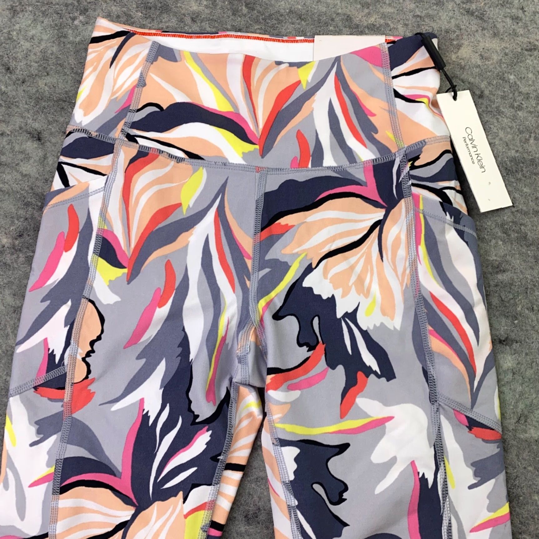 Calvin Klein Calvin Klein Leggings Womens XS Gray Floral Hi-Rise Cropped Pockets Nylon Spandex Size 26" / US 2 / IT 38 - 2 Thumbnail