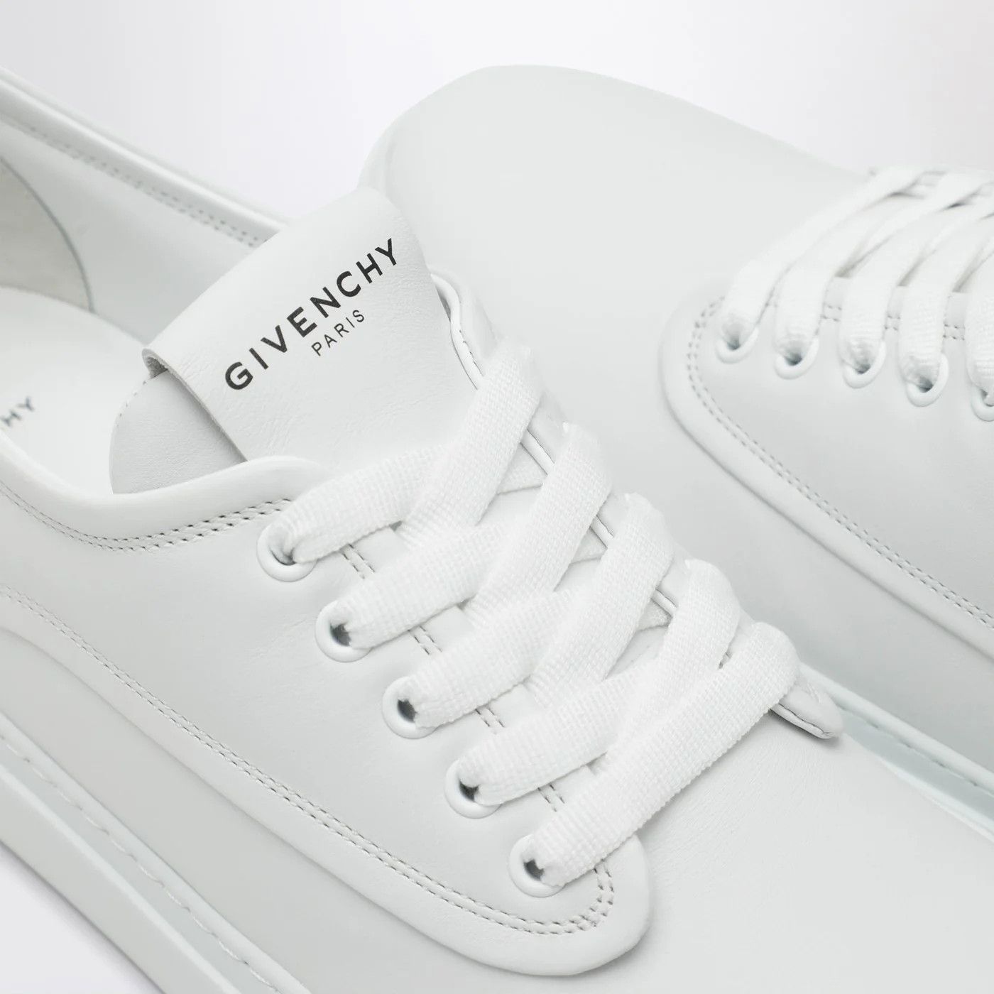 Givenchy o1d2blof0426 Leather New City Low-Top Sneakers in White Size US 13 / EU 46 - 5 Thumbnail
