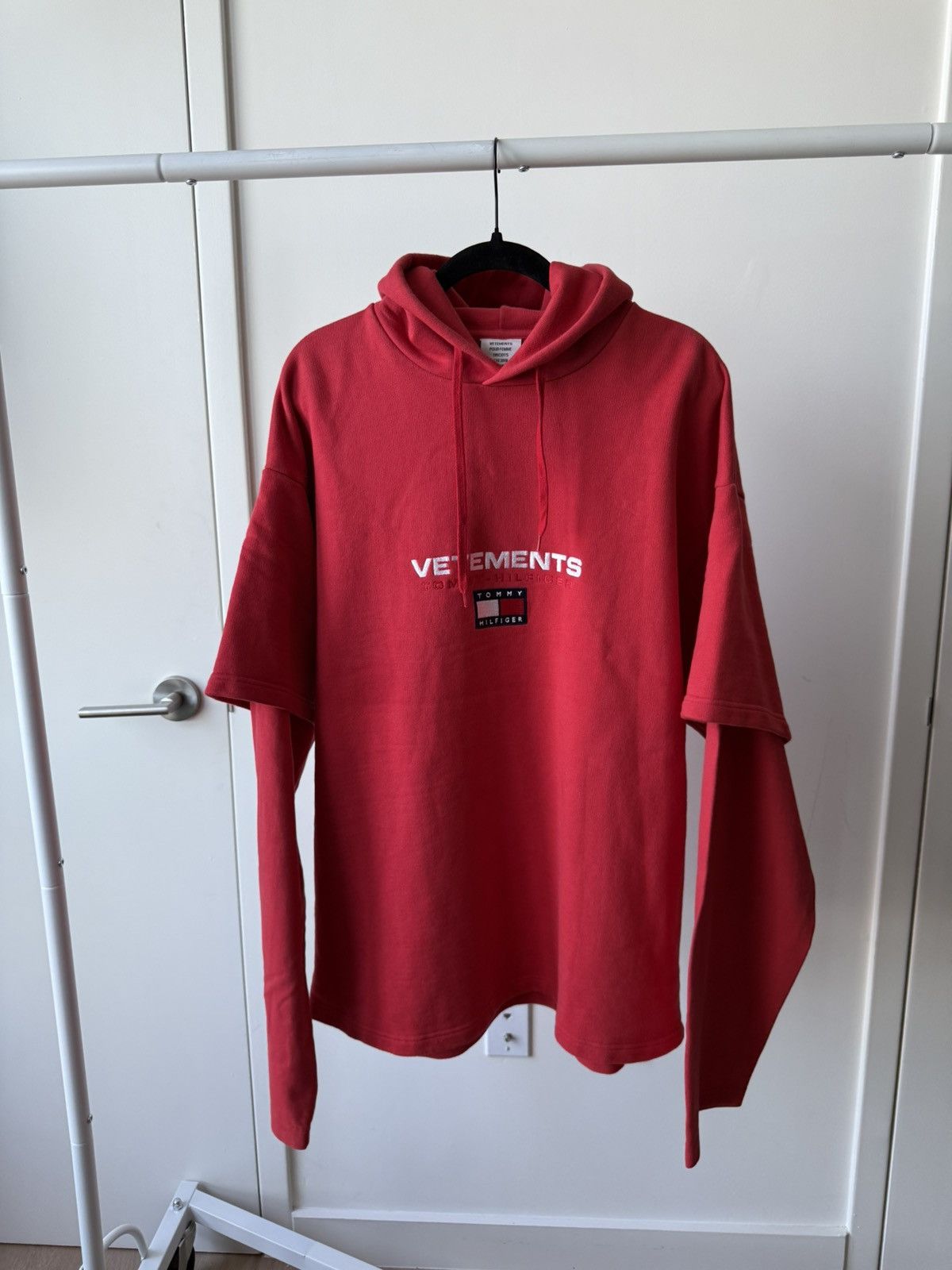 Tommy Hilfiger × Vetements Vetements x Tommy Hilfiger 18ss hoodie Size US M / EU 48-50 / 2 - 1 Thumbnail