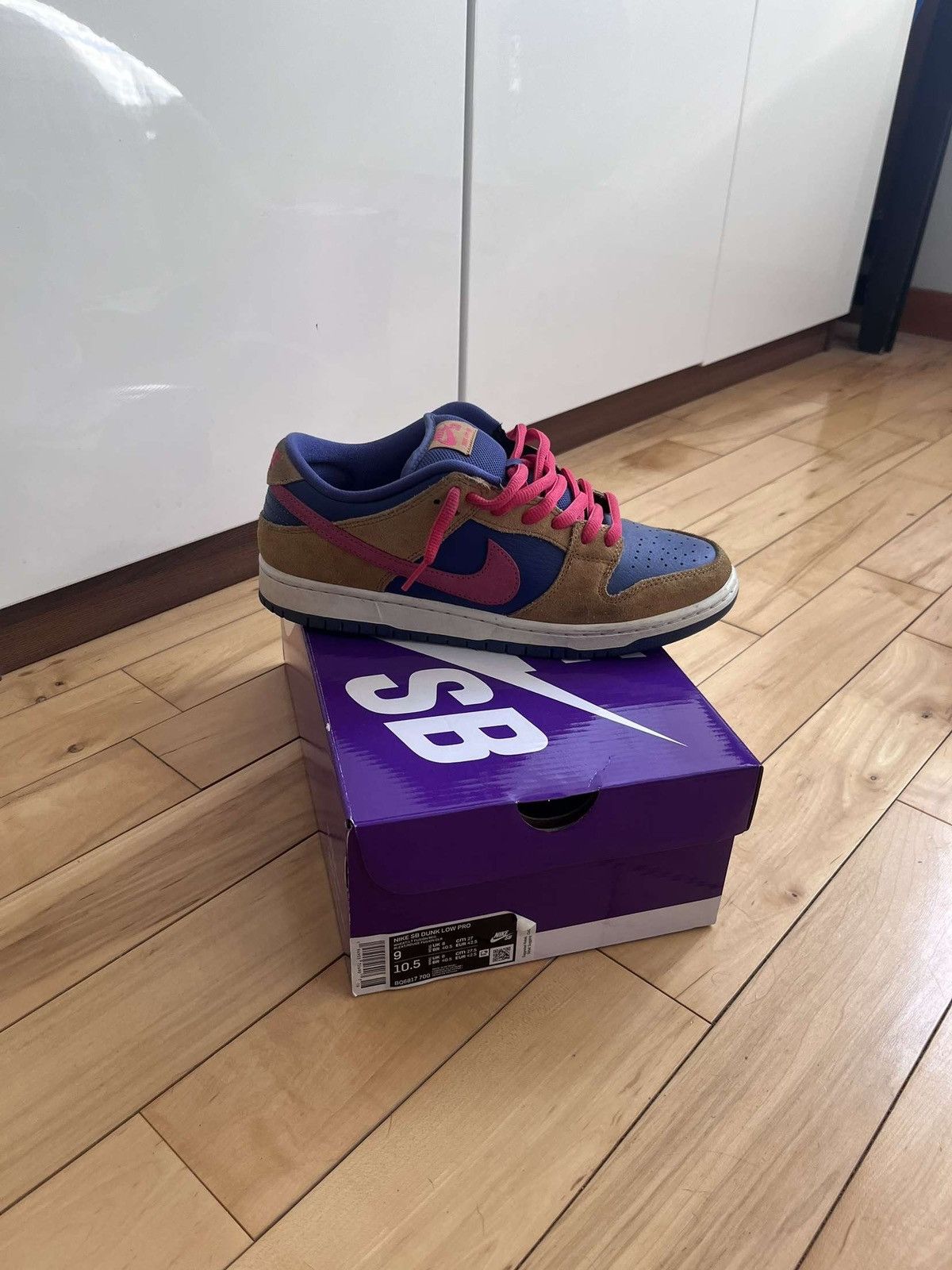 Nike Nike sb dunk low reverse papa bear Size US 9 / EU 42 - 3 Thumbnail