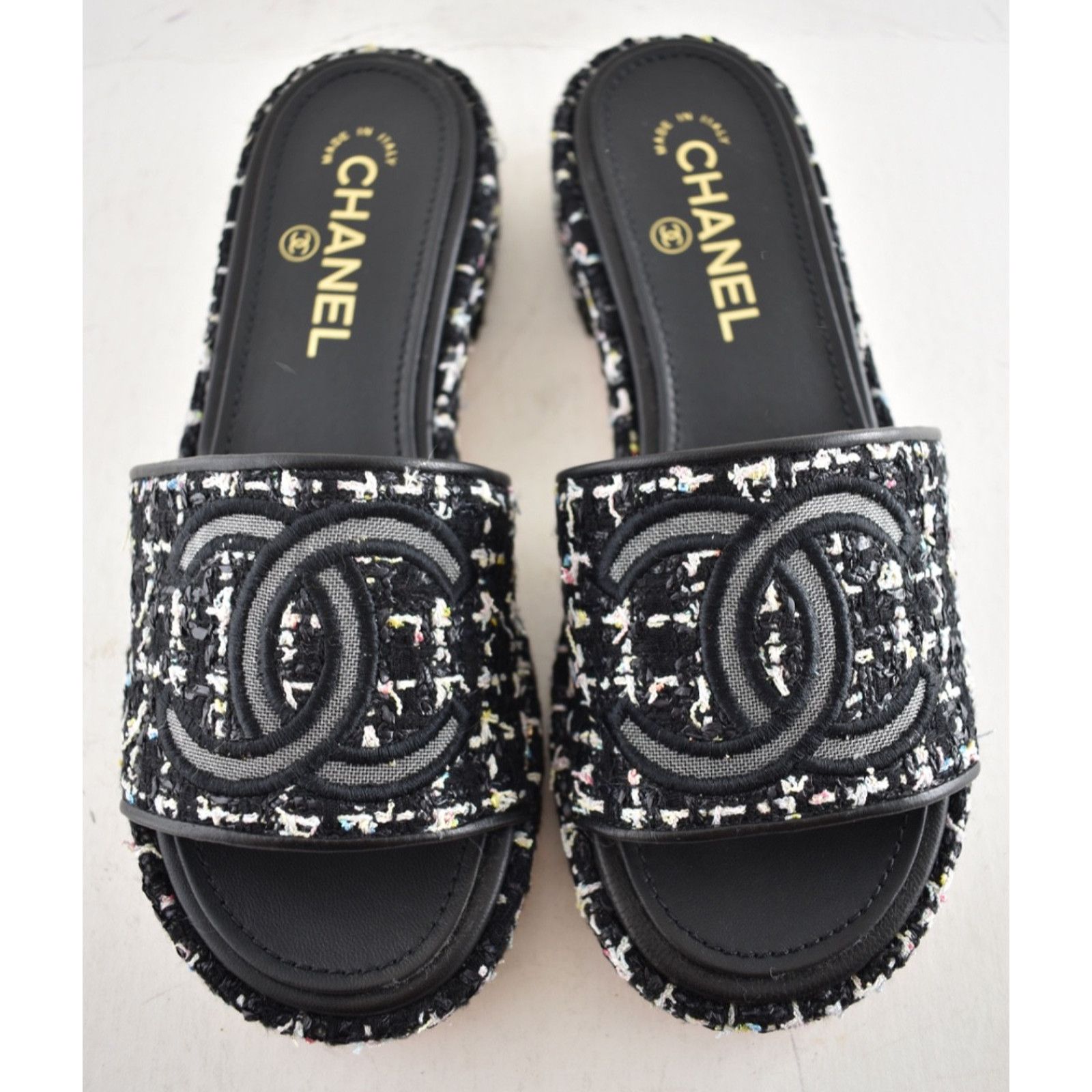 Chanel Chanel 20P Black White Tweed Mesh CC Logo Slide Slip Size US 6.5 / IT 36.5 - 6 Thumbnail